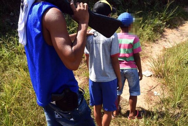 Reclutamiento forzado de niños, perpetrado por grupos armados, persiste en Colombia. Archivo.