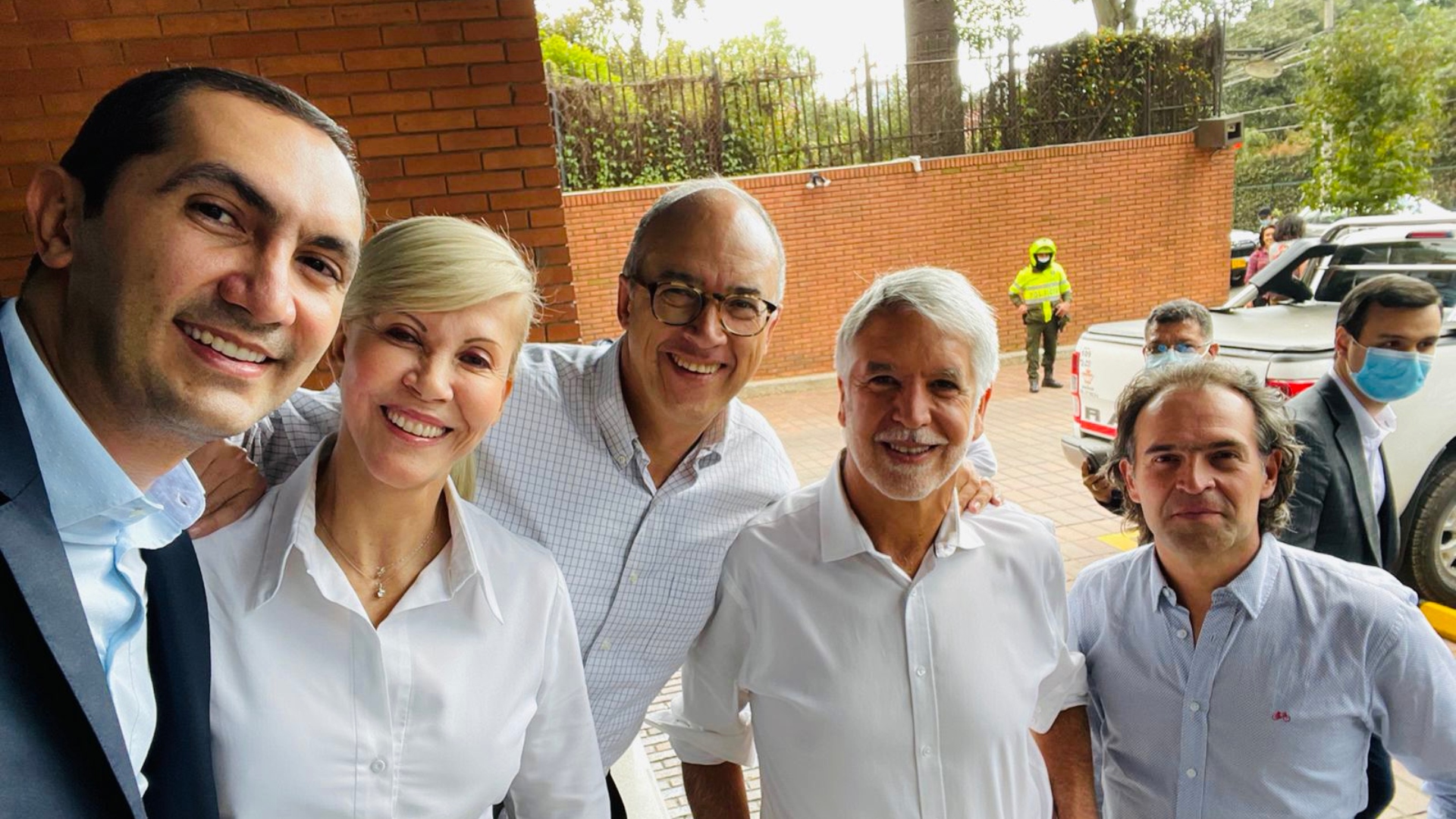 David Barguil, Dilian Francisca Toro, Juan Carlos Echeverry, Enrique Peñalosa y Federico Gutiérrez. Foto: Equipo por Colombia.