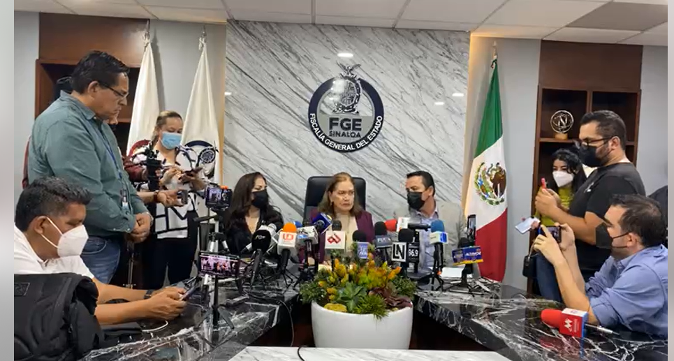 La fiscal Sara Bruna Quiñónez Estrada en conferencia de prensa (Captura de pantalla)