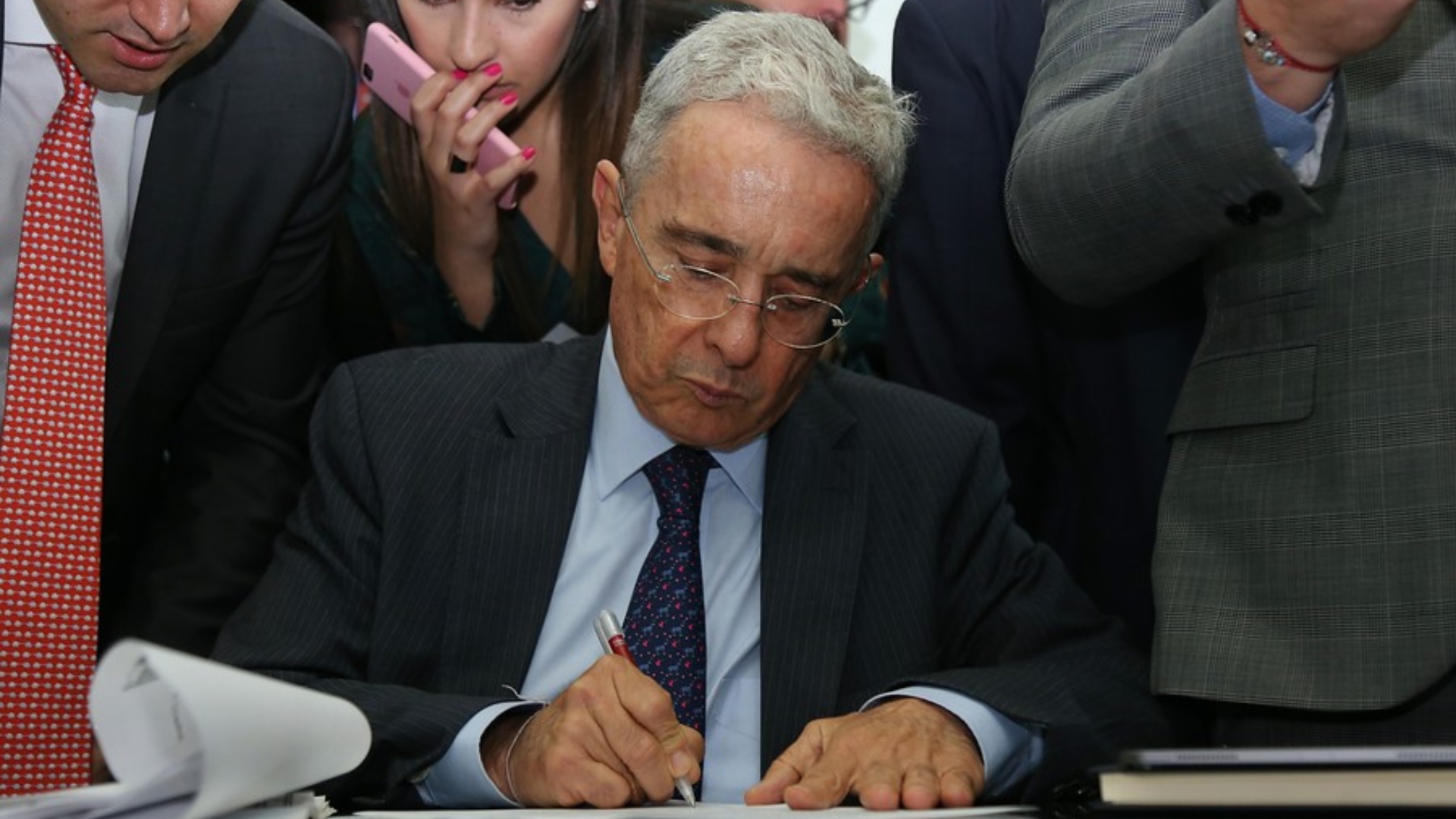 Bogotá. Julio 23 de 2019. En la foto: el expresidente Álvaro Uribe. (Colprensa - Álvaro Tavera)