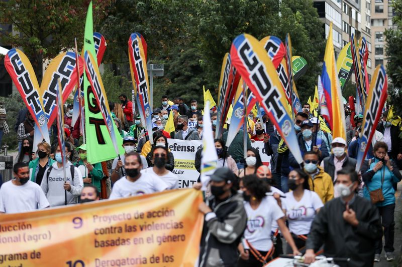 Centrales obreras y maestros marcharán este jueves para apoyar las reformas de Petro: rutas y horarios de las manifestaciones