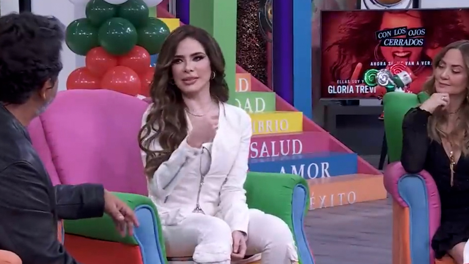 No le cae bien? Señalan que Gloria Trevi ignoró a Andrea Legarreta en  entrevista EN VIVO de 'Hoy'| VIDEO - Infobae