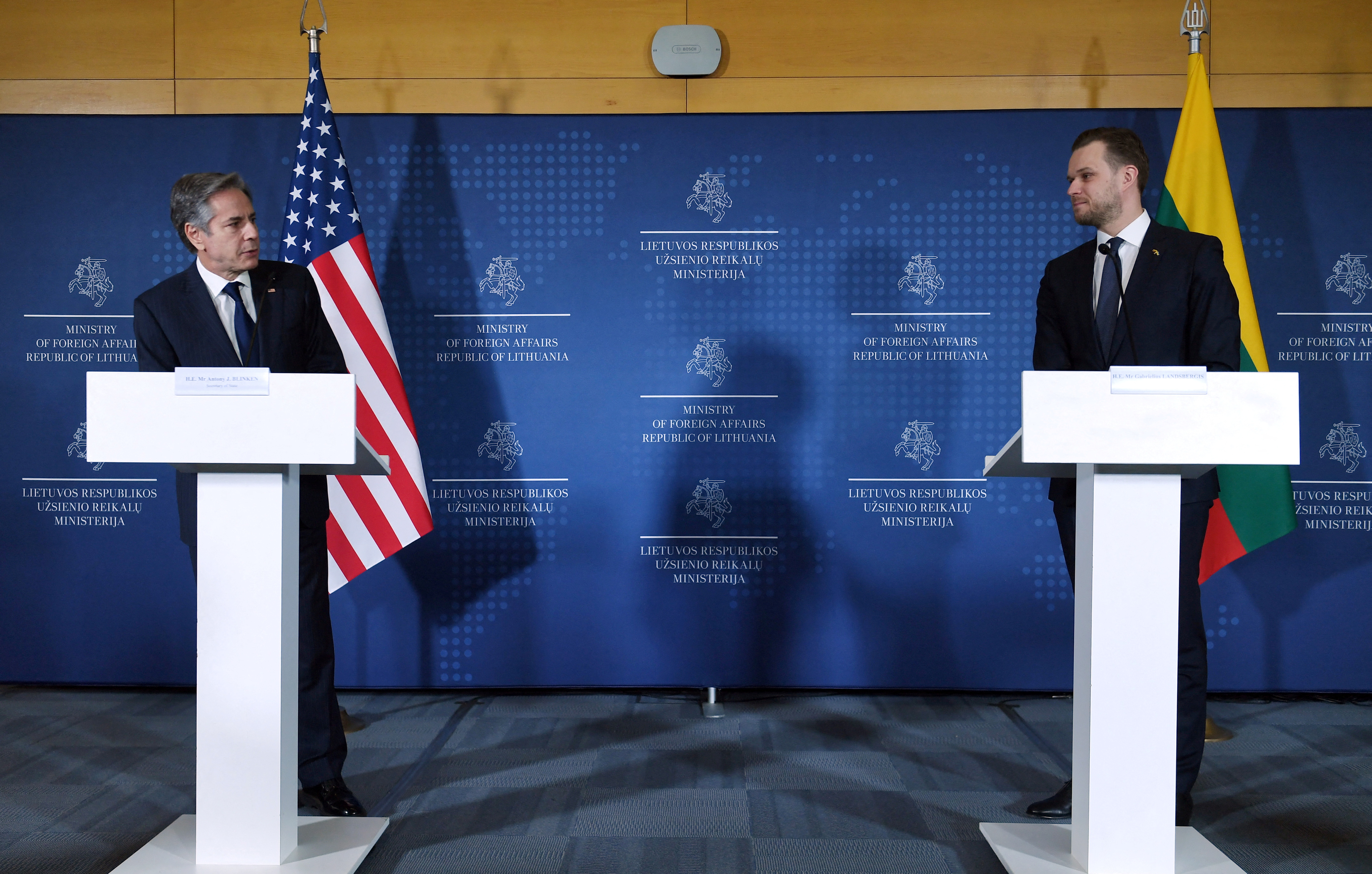 El secretario de Estado norteamericano, Antony Blinken, junto a su homólogo lituano, Gabrielius Landsbergi (Olivier Douliery/Pool via REUTERS)