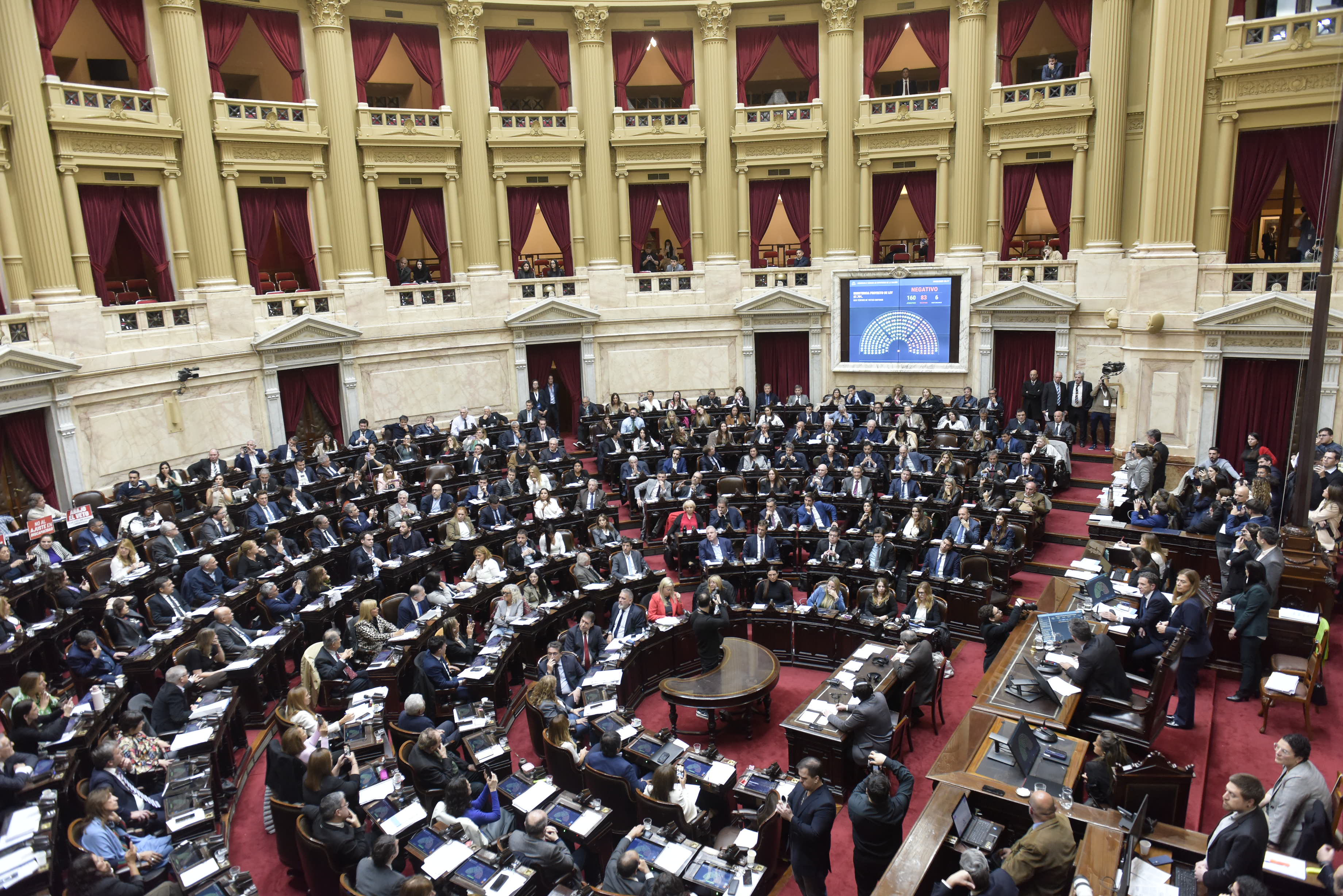 Milei logró consolidar un tercio en Diputados y negociará con los gobernadores desde una posición de fuerza 