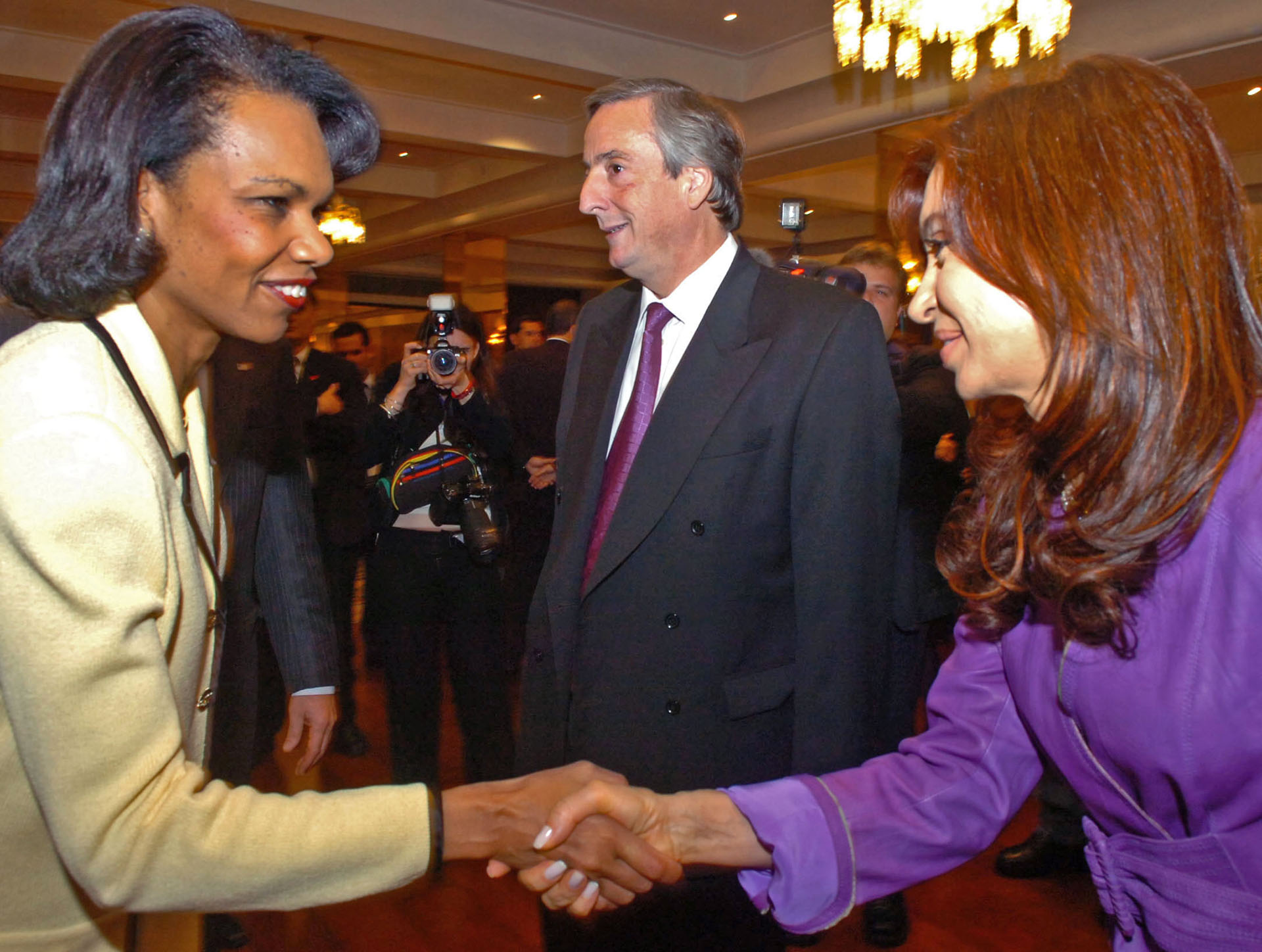 Cristina Fernández de Kirchner saluda a Condoleeza Rice, Secretaria de Estado de EEUU