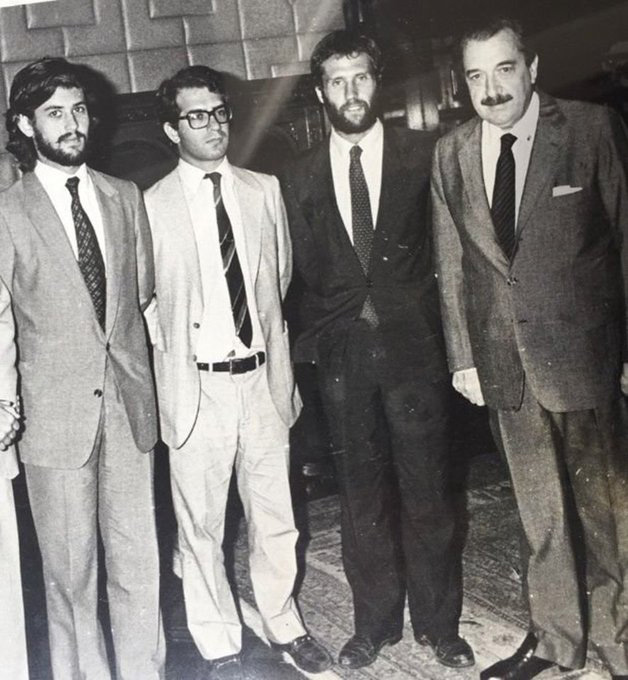 El presidente Raúl Alfonsín, junto a Carlos Nino y Jaime Malamud Goti