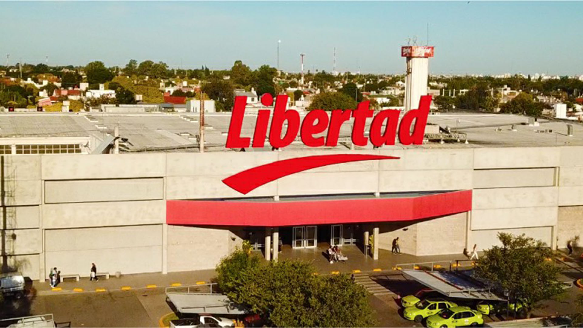 Desembarco con dudas: qu&eacute; pasar&aacute; con los 1.800 trabajadores de supermercados Libertad tras la llegada de La An&oacute;nima