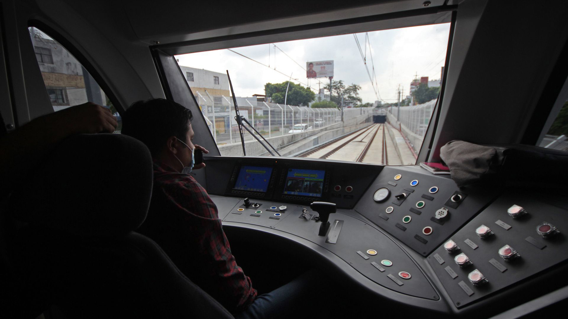 Hoy se llevo a cabo un recorrido para medios de comunicación por las instalaciones del Sistema de Tren Eléctrico Urbano (SITEUR) de la Línea 3, esto previo a su inauguración y para mostrar la operatividad del proyecto (Foto: Cuartoscuro)