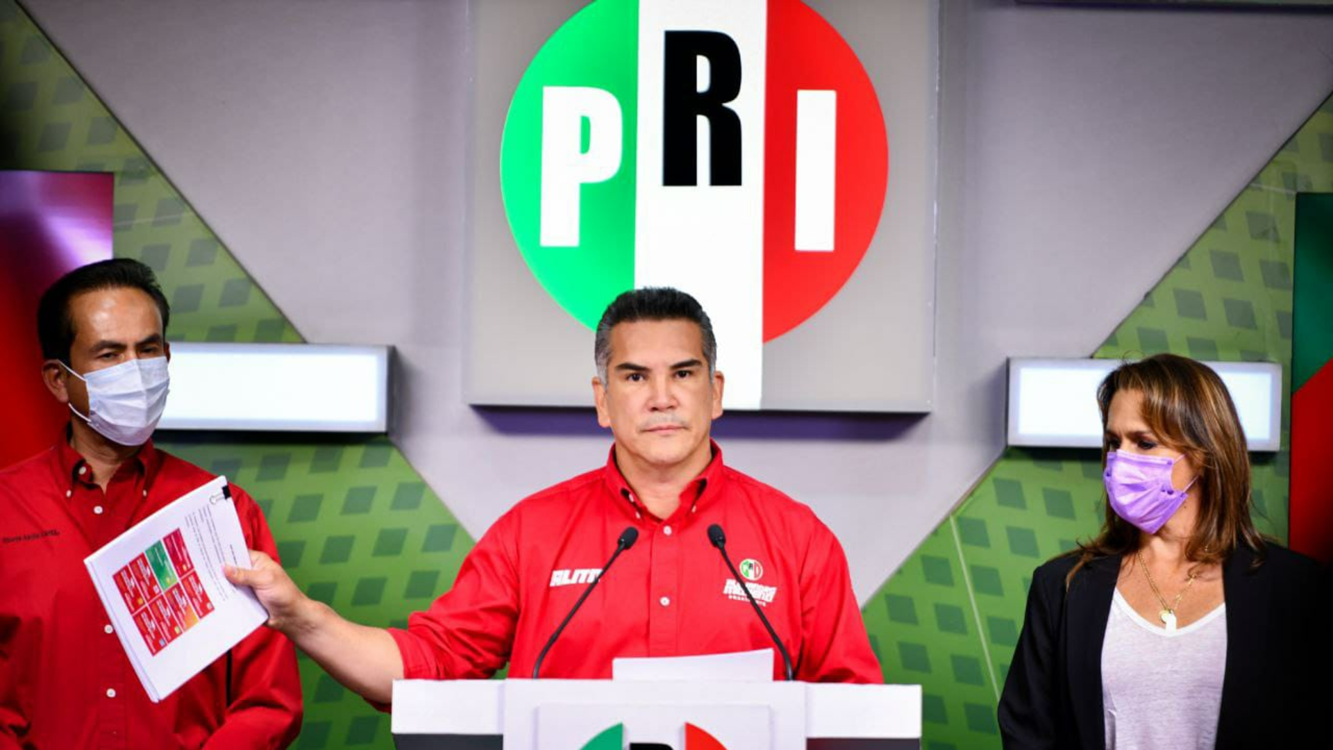 Antes que la renuncia del dirigente nacional del PRI, Alejandro Romero, Sauri pidió hacer una "autopsia" interna (Foto: Cortesía PRI)