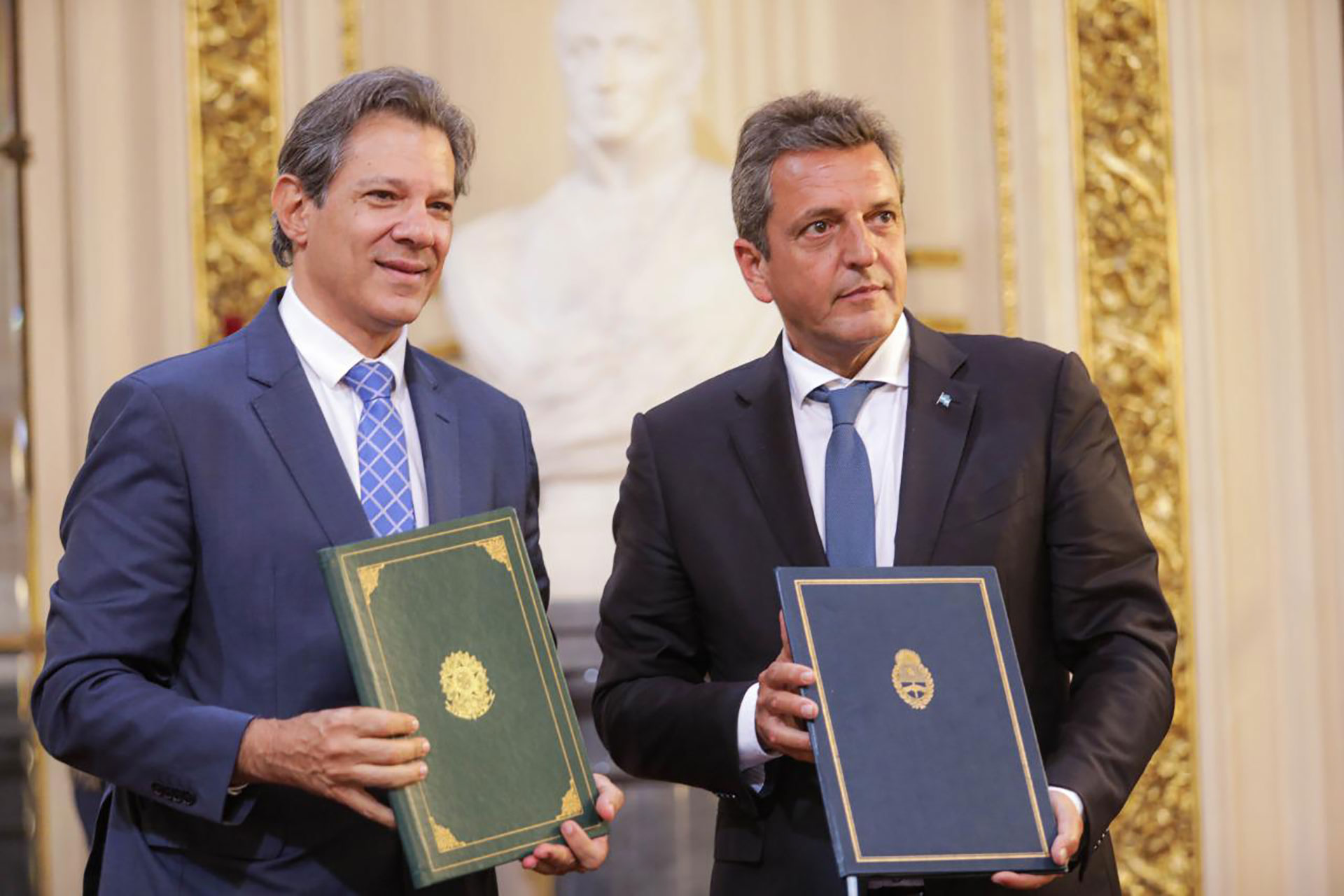 En busca de una moneda común, la Argentina y Brasil cambiarán su comercio bilateral para cuidar las reservas del BCRA
