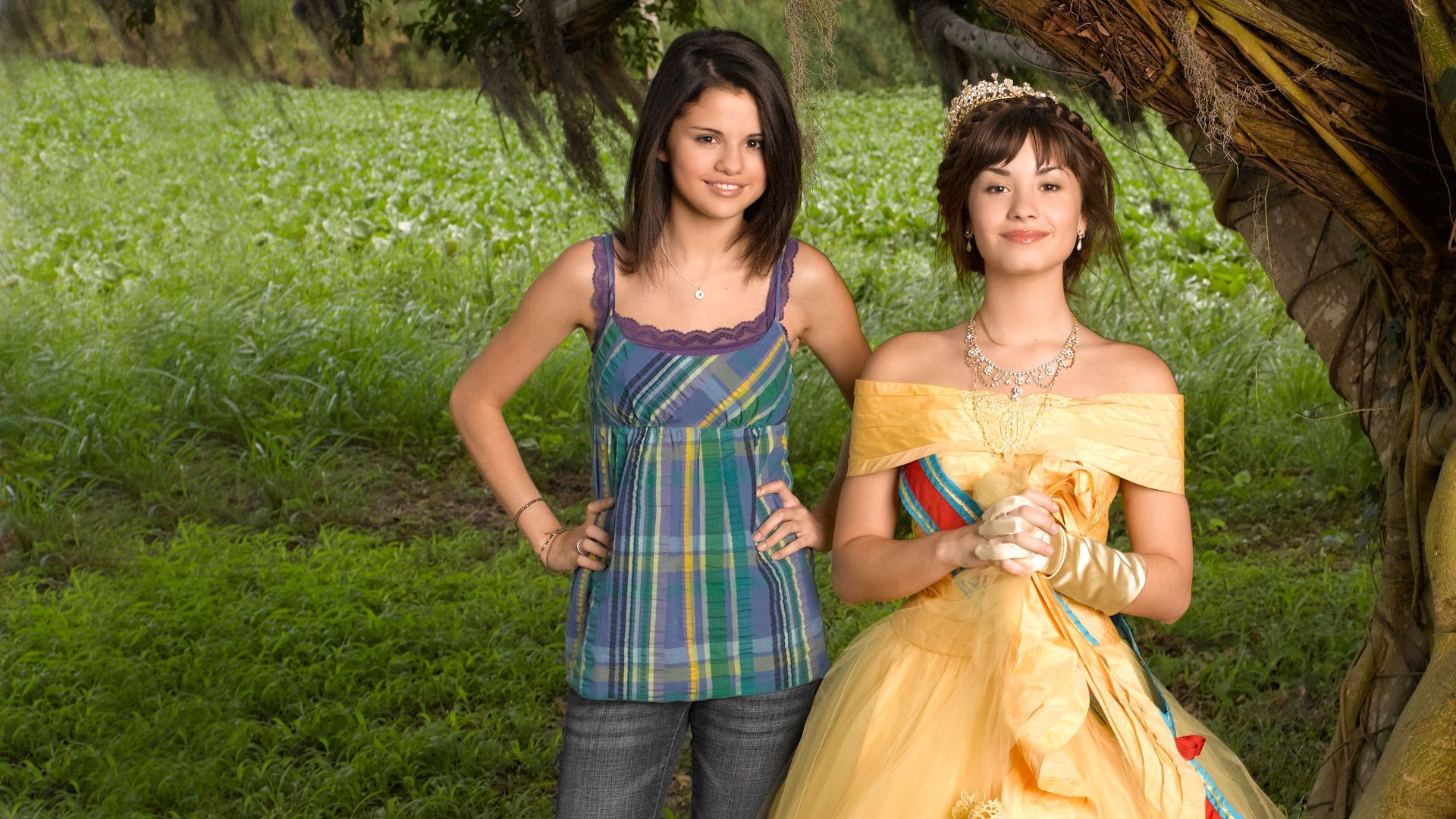 Selena Gomez y Demi Lovato protagonizaron "Programa de protección para princesas". (Disney Plus)