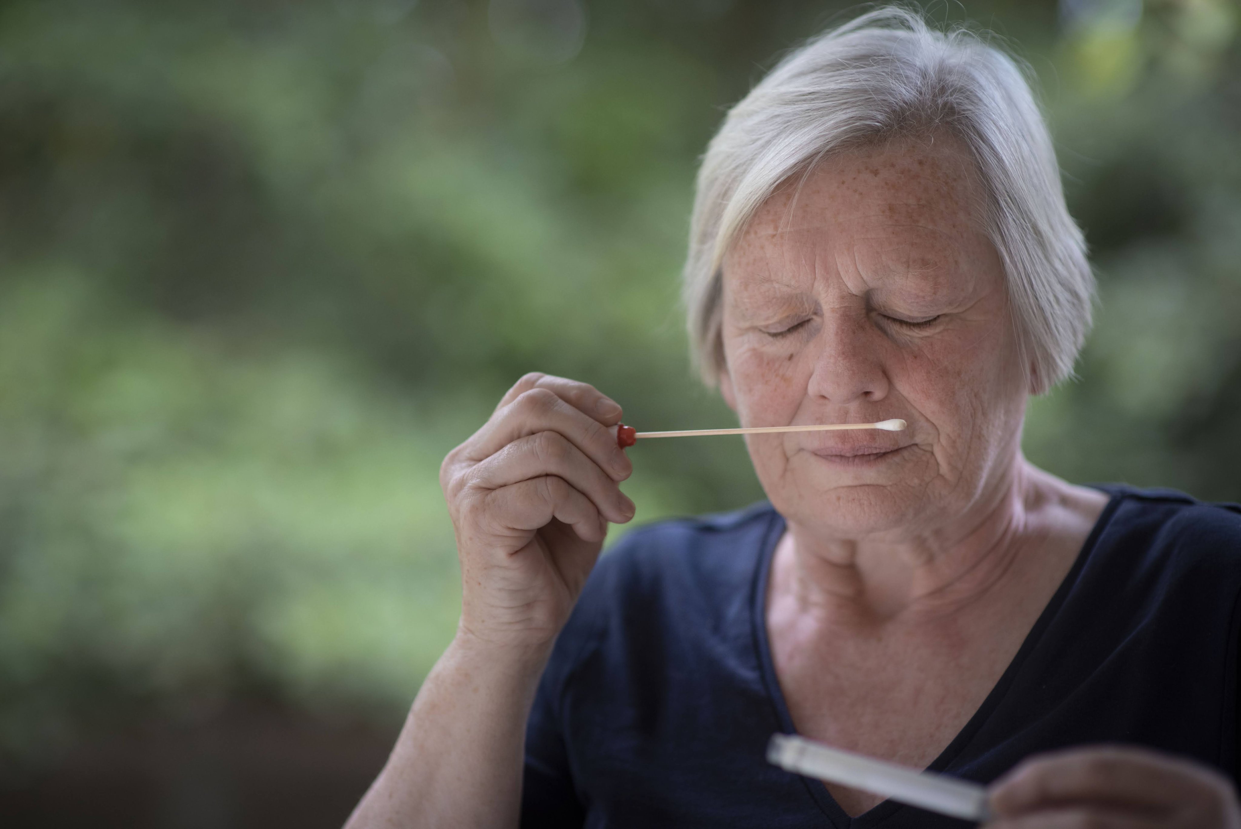 Cómo el olfato de una mujer escocesa puede impulsar nuevos métodos de diagnóstico para el Parkinson