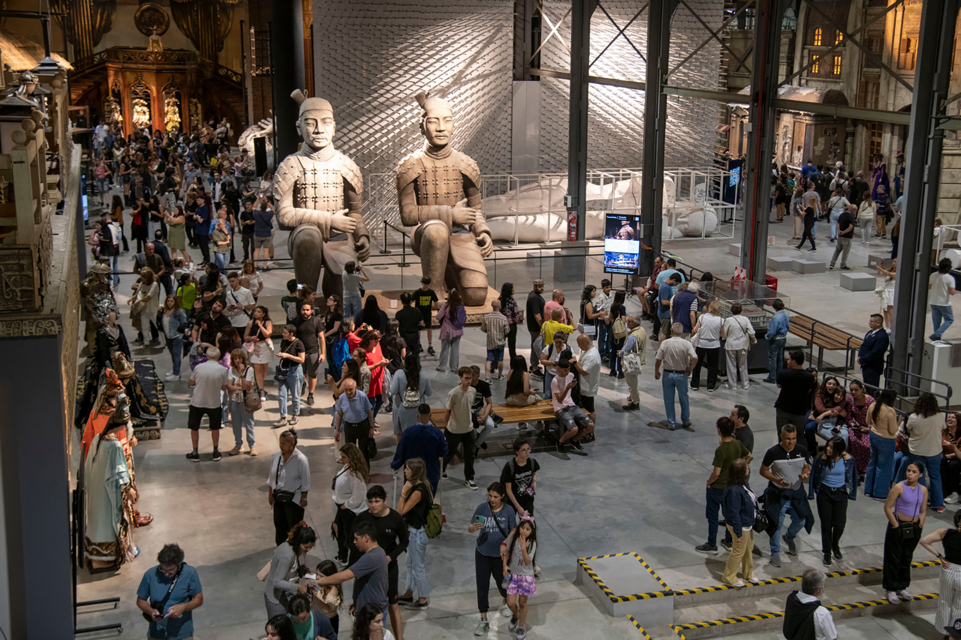 El Colón Fábrica extiende su apertura a toda la semana