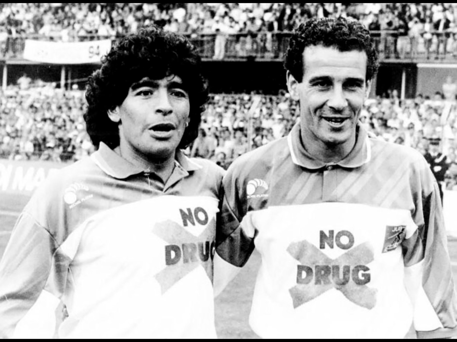 Maradona y Moreno, en una campaña contra las drogas (Sport)