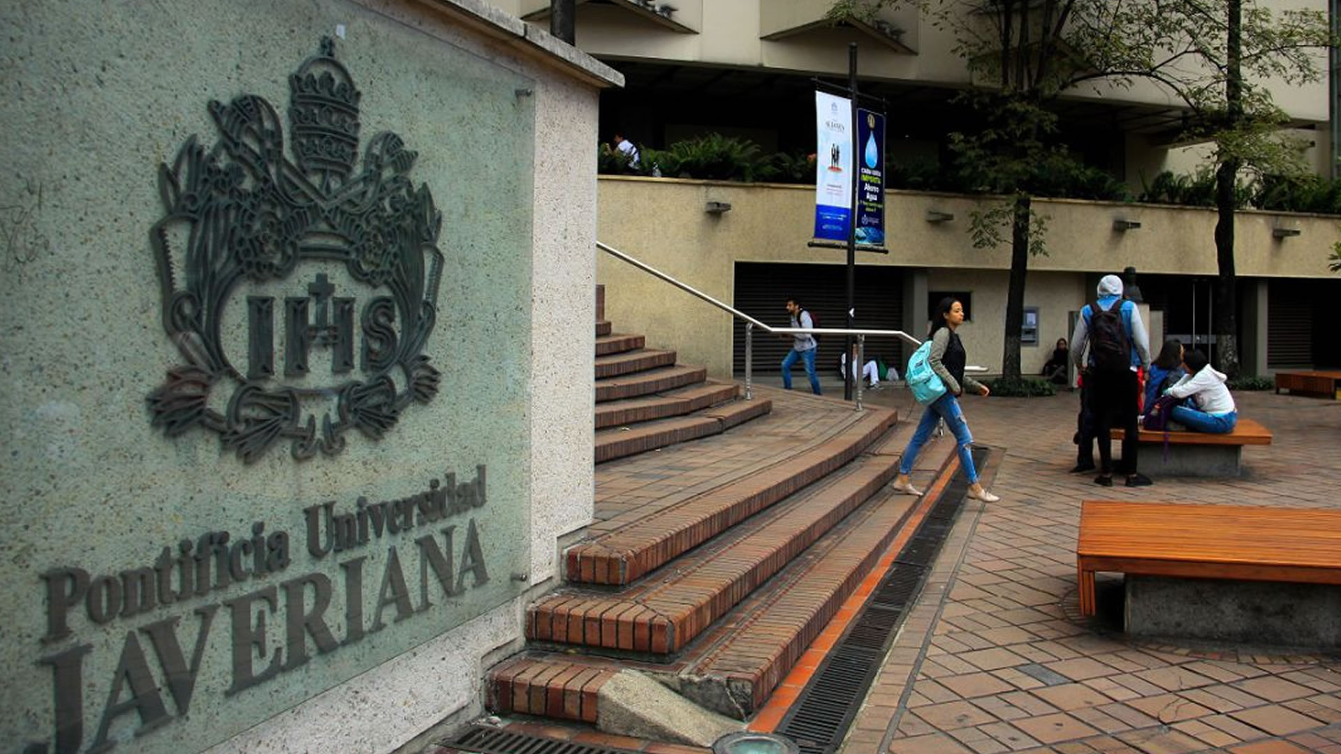 La Universidad Javeriana se unió a los Andes y bajará el precio de las matrículas