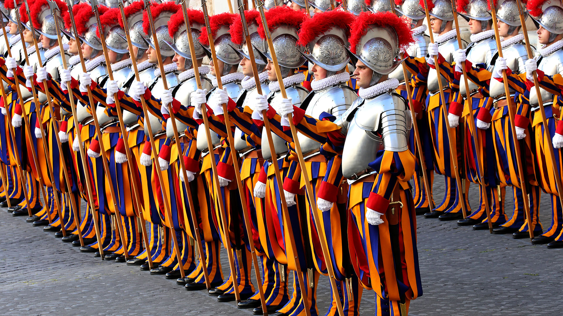 La hisotria revela que la primera batalla de la Guardia Suiza fue el 6 de mayo de 1527 durante el saqueo de Roma por las tropas del emperador Carlos I (Franco Origlia/Getty Images)