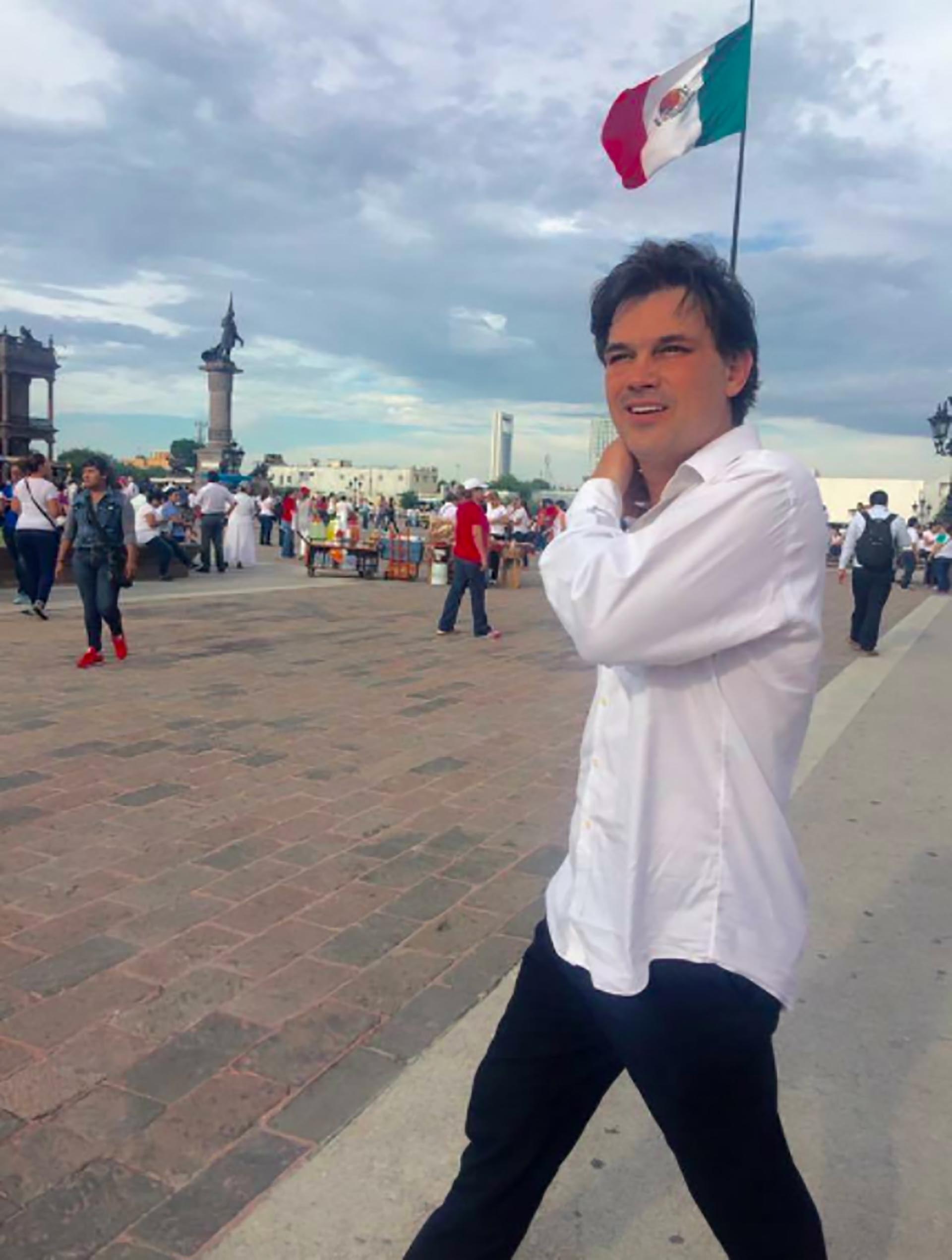 "Pato" Zambrano, un ex participante de "Big Brother" y ahora metido en la política del Estado de Nuevo León.

Foto: : Instagram @patoezambrano