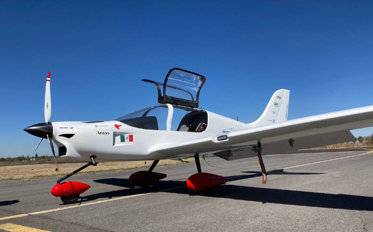 Halcón II, el primer avión 100% mexicano realizó su primer vuelo oficial en Celaya, Guanajuato