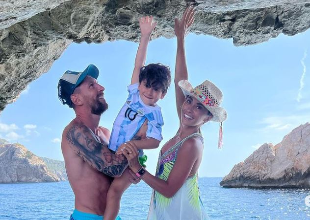 El álbum de fotos de Antonela Roccuzzo durante sus vacaciones en Ibiza junto a Lionel Messi