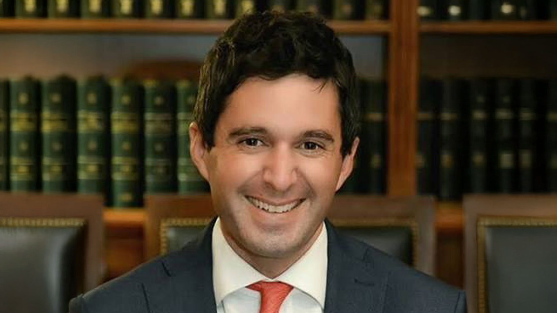 Tras 12 a&ntilde;os vacante, Javier Milei design&oacute; al juez federal en Bariloche: qu&eacute; causas tendr&aacute; que resolver
