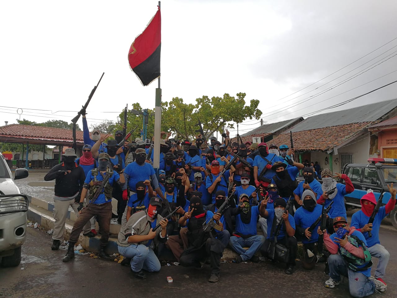 El régimen de Daniel Ortega creó un ejército paramilitar para contener la rebelión ciudadana en su contra. 