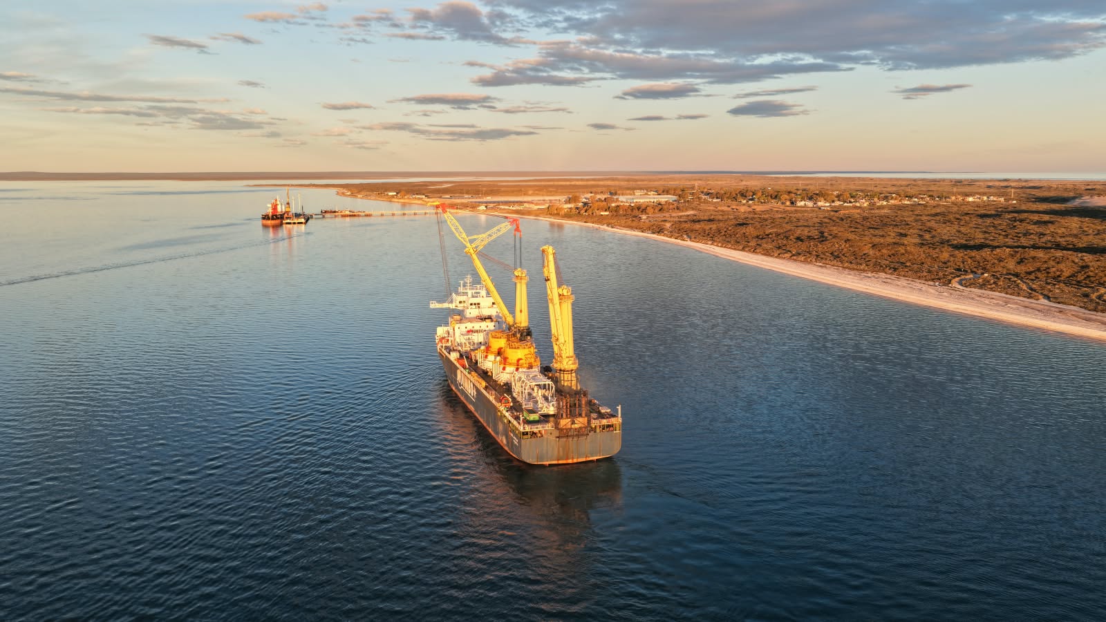 Tras cruzar el estrecho de Ormuz, llegaron al pa&iacute;s las monoboyas del oleducto que habilitar&aacute; exportaciones por USD 15.000 millones