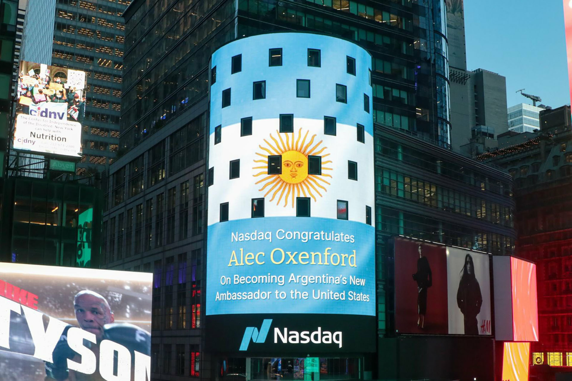 Graves incidentes y disturbios en Milán durante una protesta contra los Juegos Olímpicos de Invierno