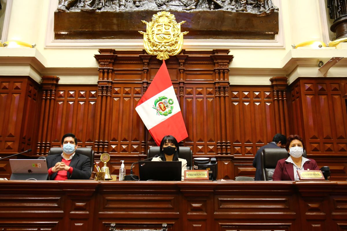 Mesa directiva del Congreso anterior presidida por Mirtha Vásquez. | Foto: Congreso de la República