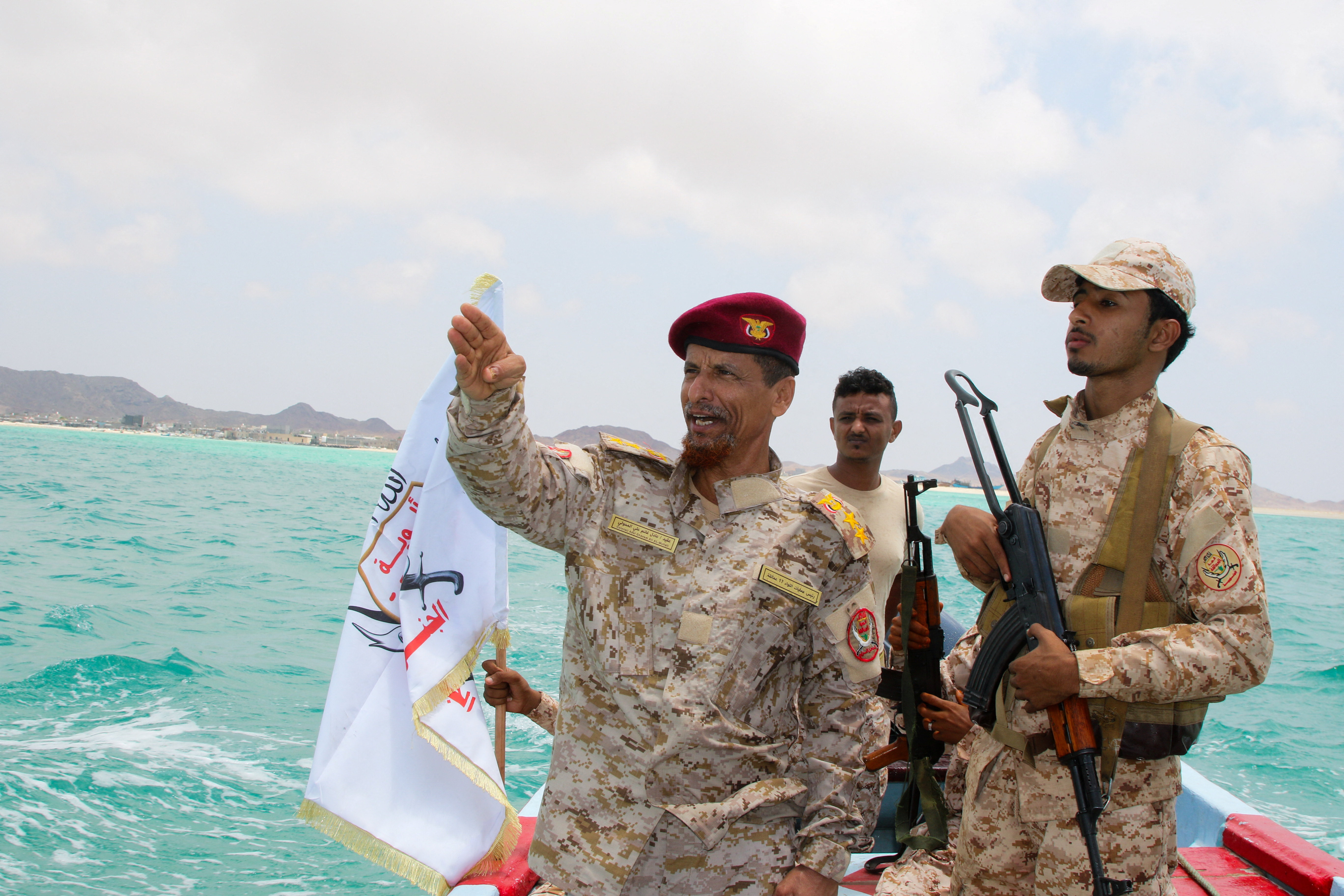 El Ejército de Yemen redobló su ofensiva contra los hutíes: 756 operaciones en 72 horas y más de 2.300 rebeldes abatidos