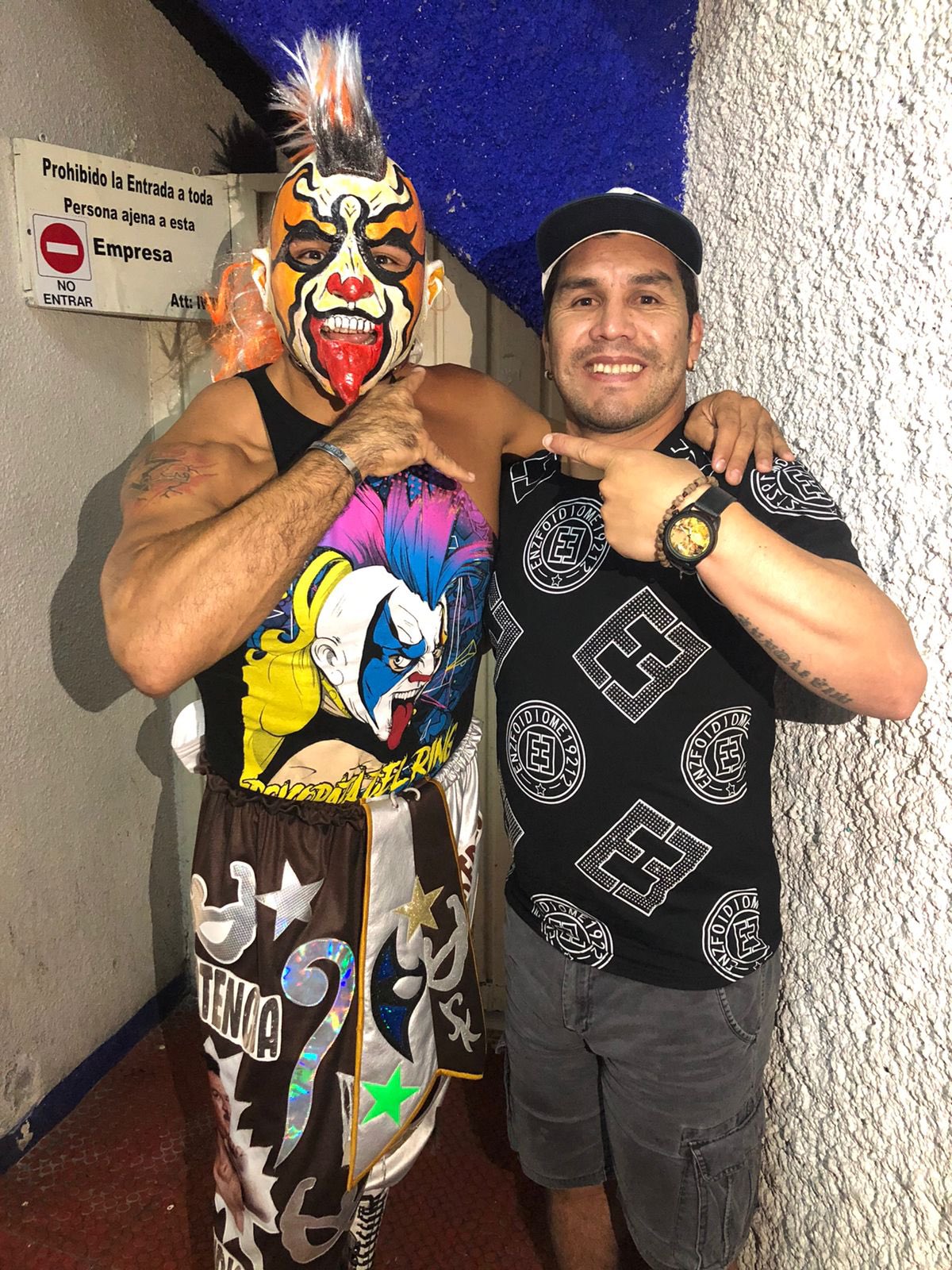 Por medio de Twitter el luchador compartió el encuentro con Salvador Cabañas (Foto: Twitter/@Psychooriginal)