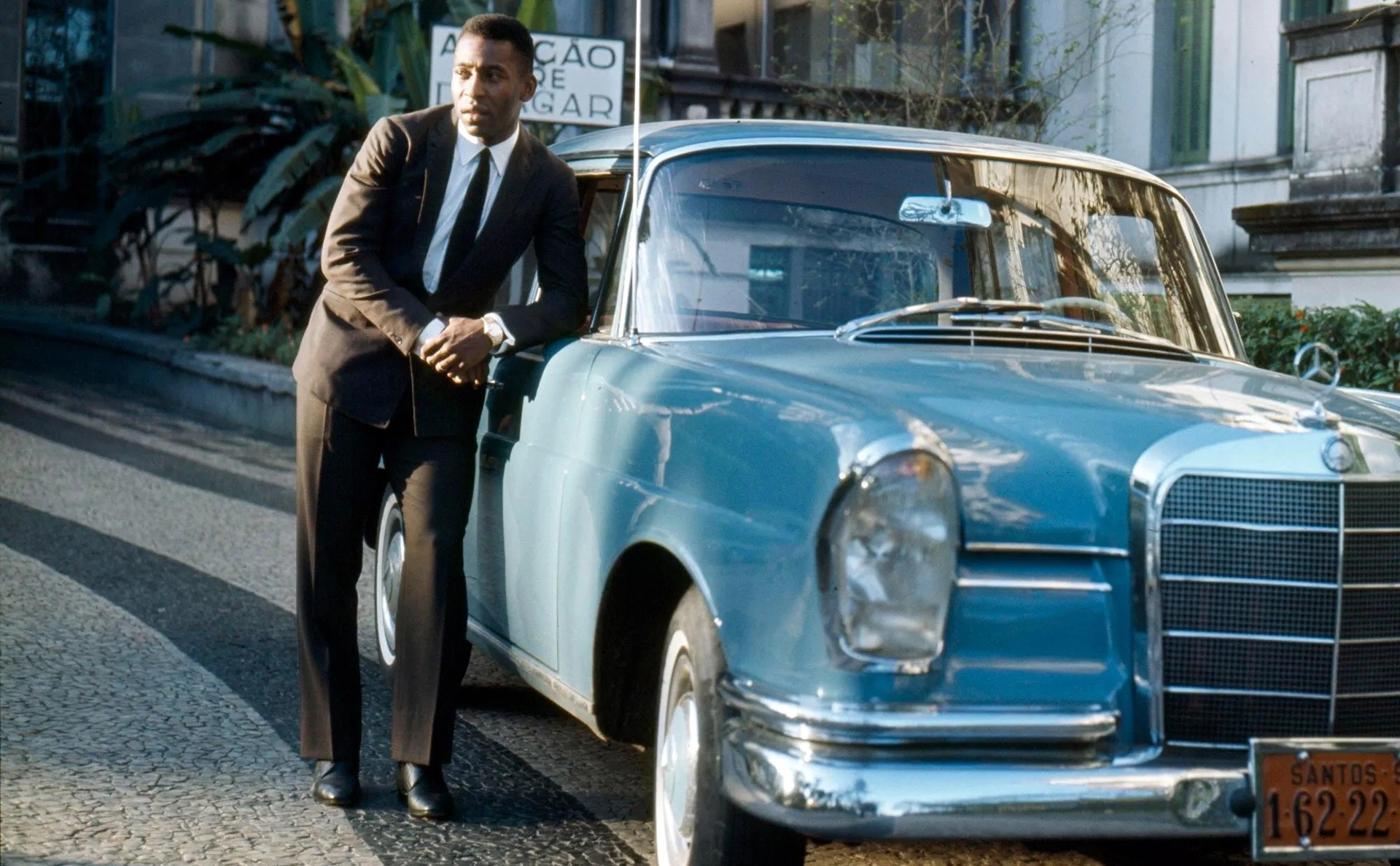 Aunque pudo comprarse una Ferrari o un Rolls-Royce, Pelé prefirió siempre los autos clásicos