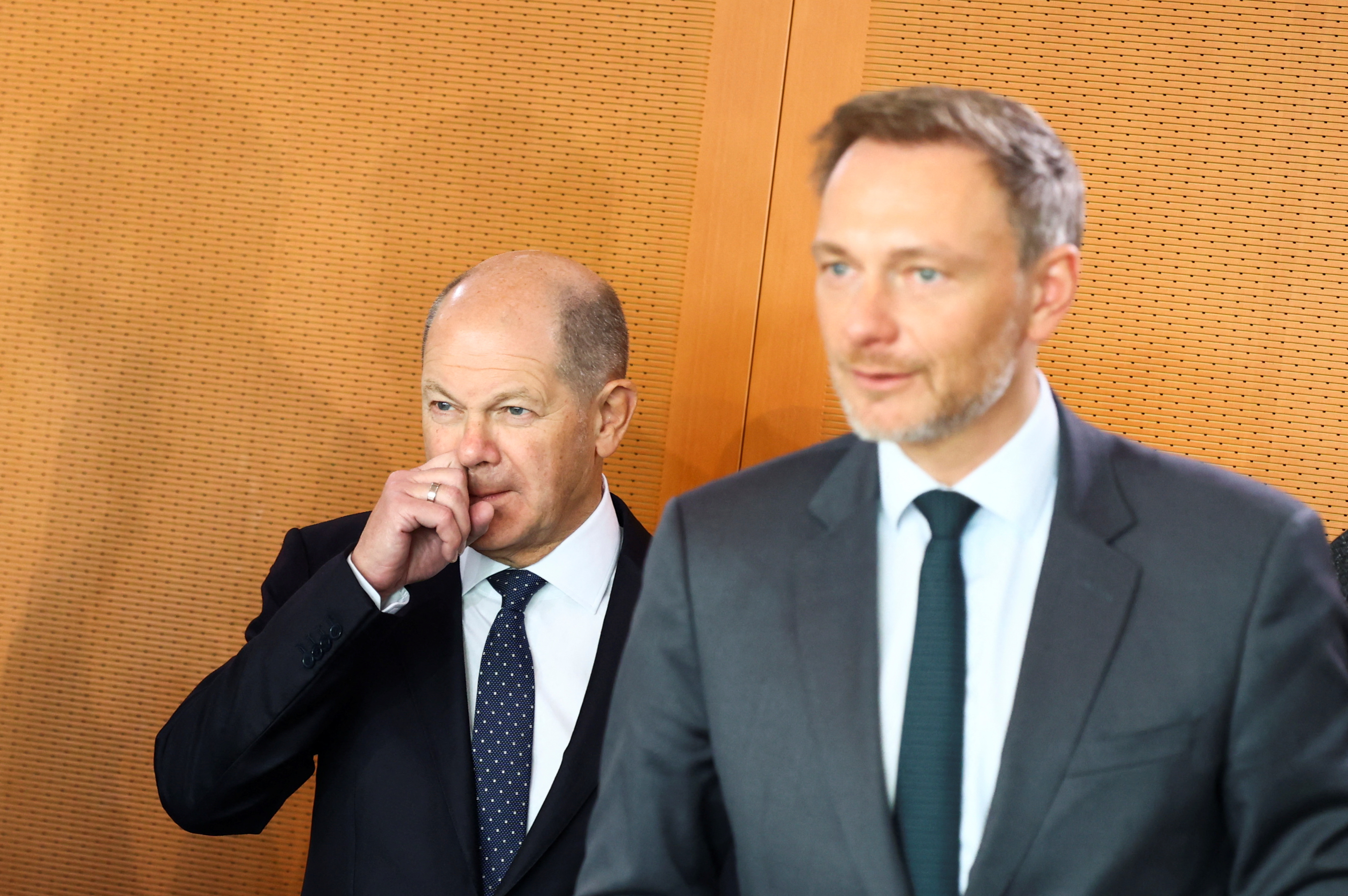El canciller aleman, Olaf Scholz y el Ministro de Finanzas, Christian Lindner. Este último, líder del partido liberal, golpeado por los malos resultados electorales, pondrá a prueba si podrá mantener su firmeza presupuestaria