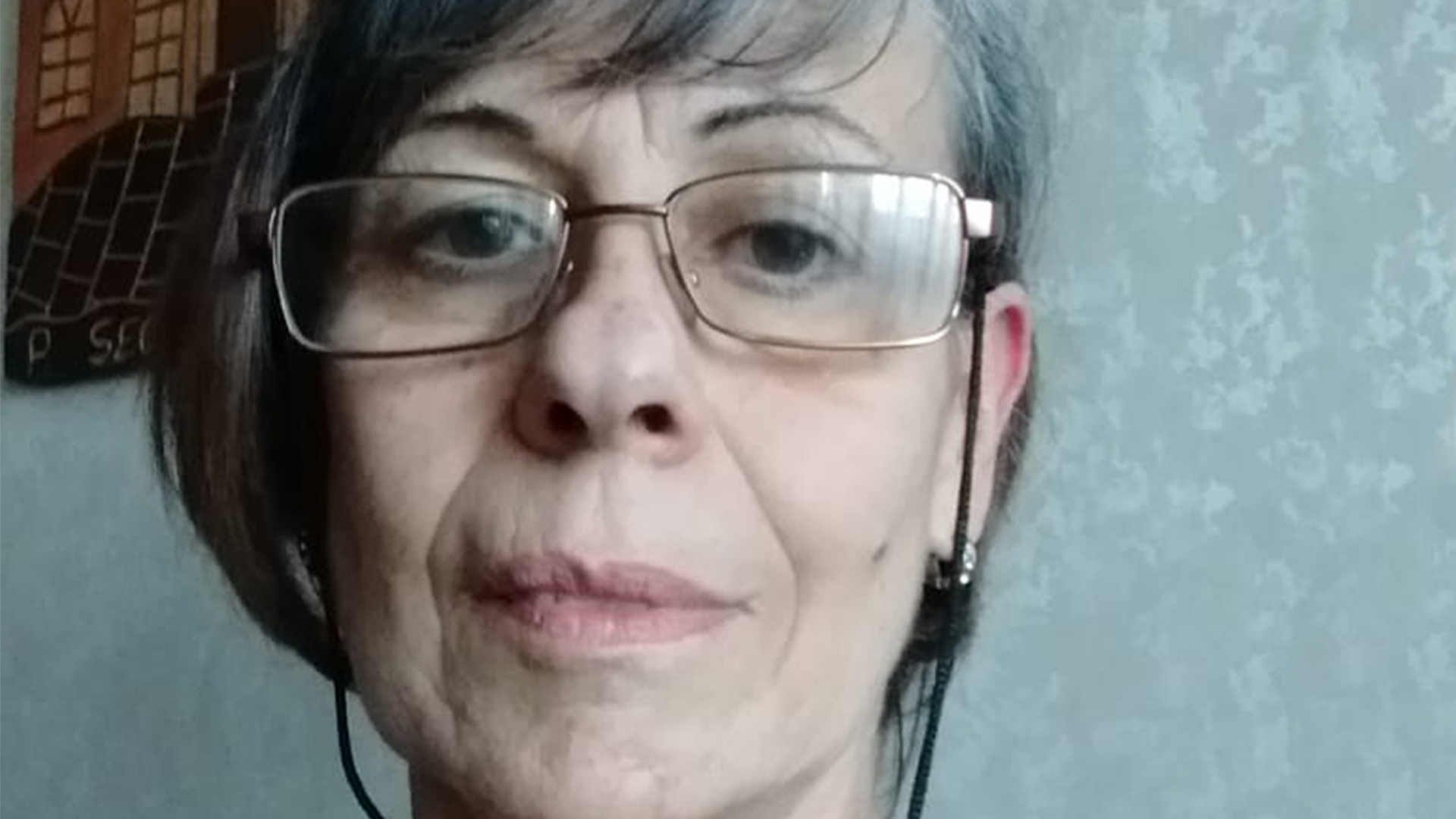 "Liliana, 66 años, madre, abuela, técnica en hemoterapia y licenciada en psicomotricidad; paciente con ELA, y pongo aquí un punto y coma porque justamente el diagnóstico significó una bisagra en mi camino", resumió