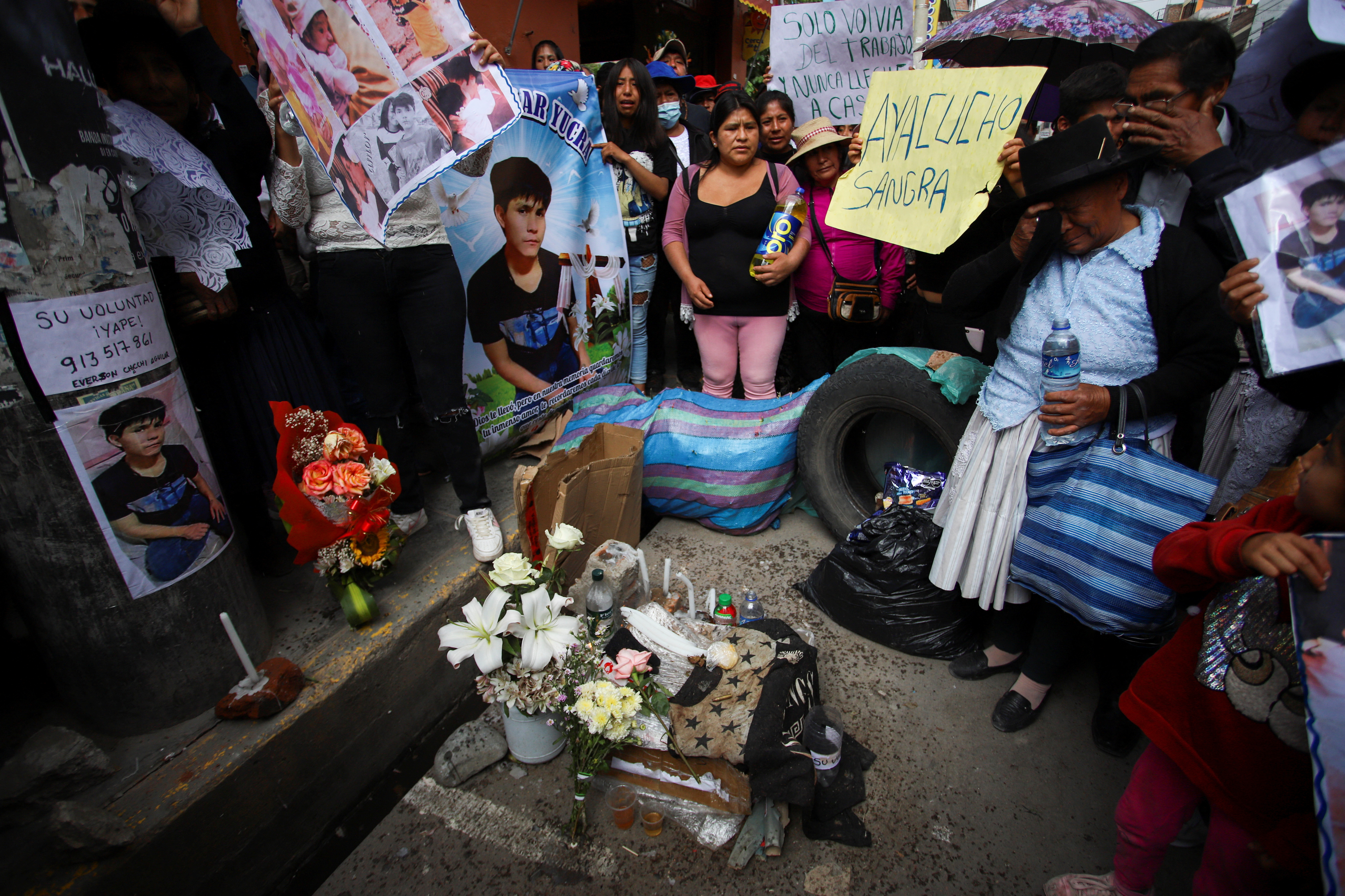 Traslado a Lima de investigaciones por muertes en protestas aún provoca rechazo en familiares de fallecidos