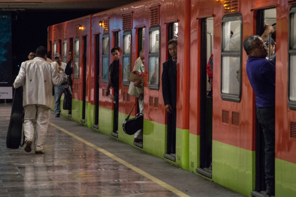 El Metro de la Ciudad de México tiene 12 Líneas y 195 estaciones. Ha transportado un promedio de 1,647 millones 475 mil 013 usuarios diariamente (Foto: Cuartoscuro)