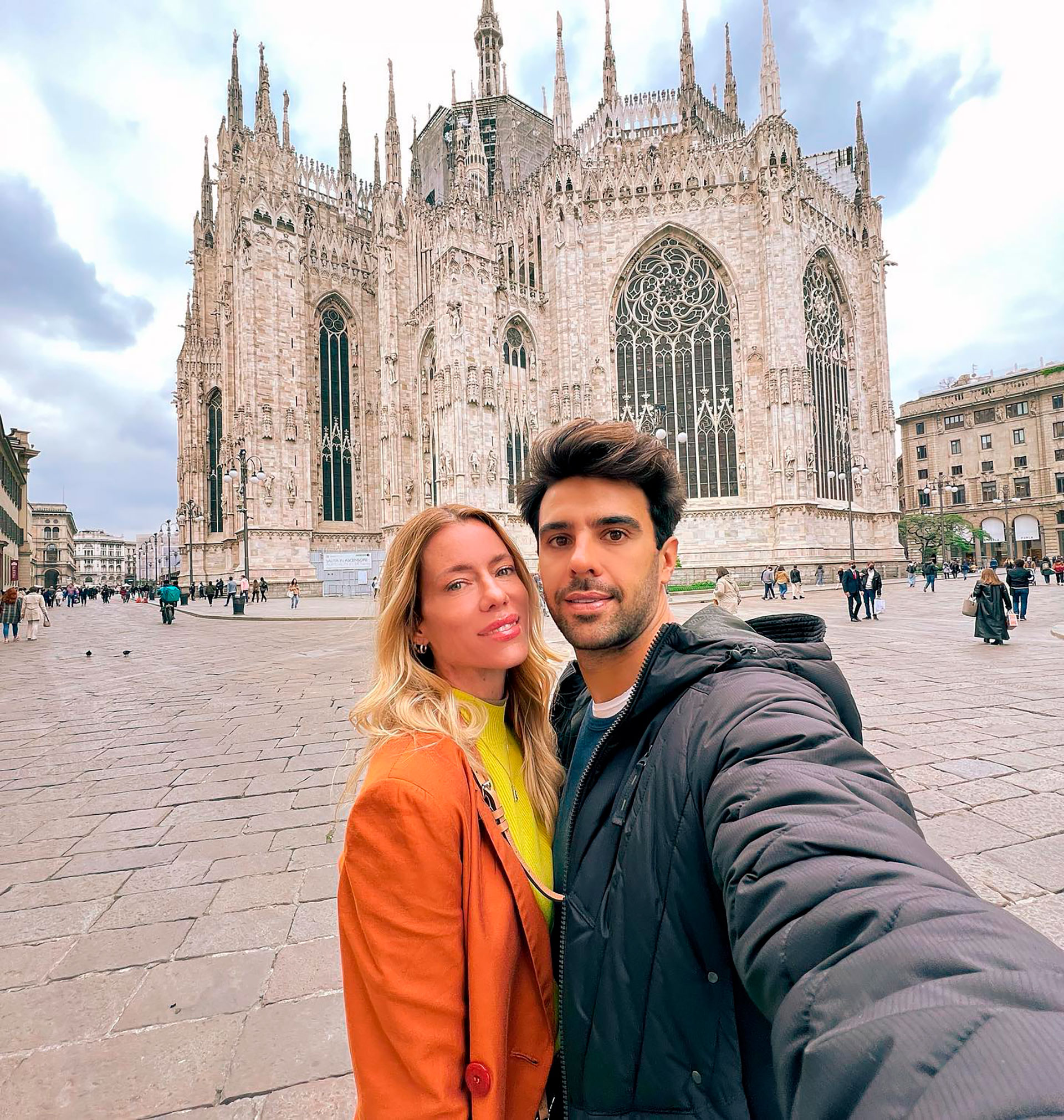 Nicole y su novio piloto se fueron a recorrer Europa. Primer destino: Milán (Foto: @nikitaneumannoficial)