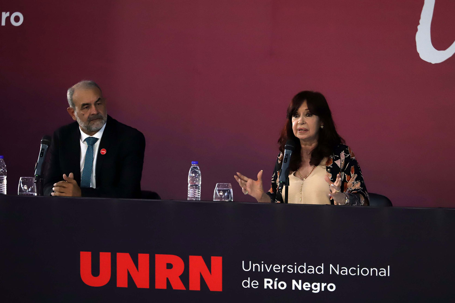 Cristina Kirchner lanzó duras críticas a la Justicia y pidió revisar el acuerdo con el FMI