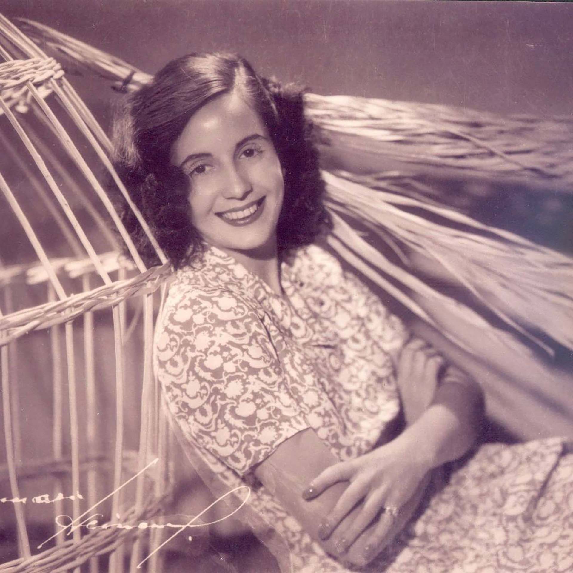 Eva Duarte, 1943.