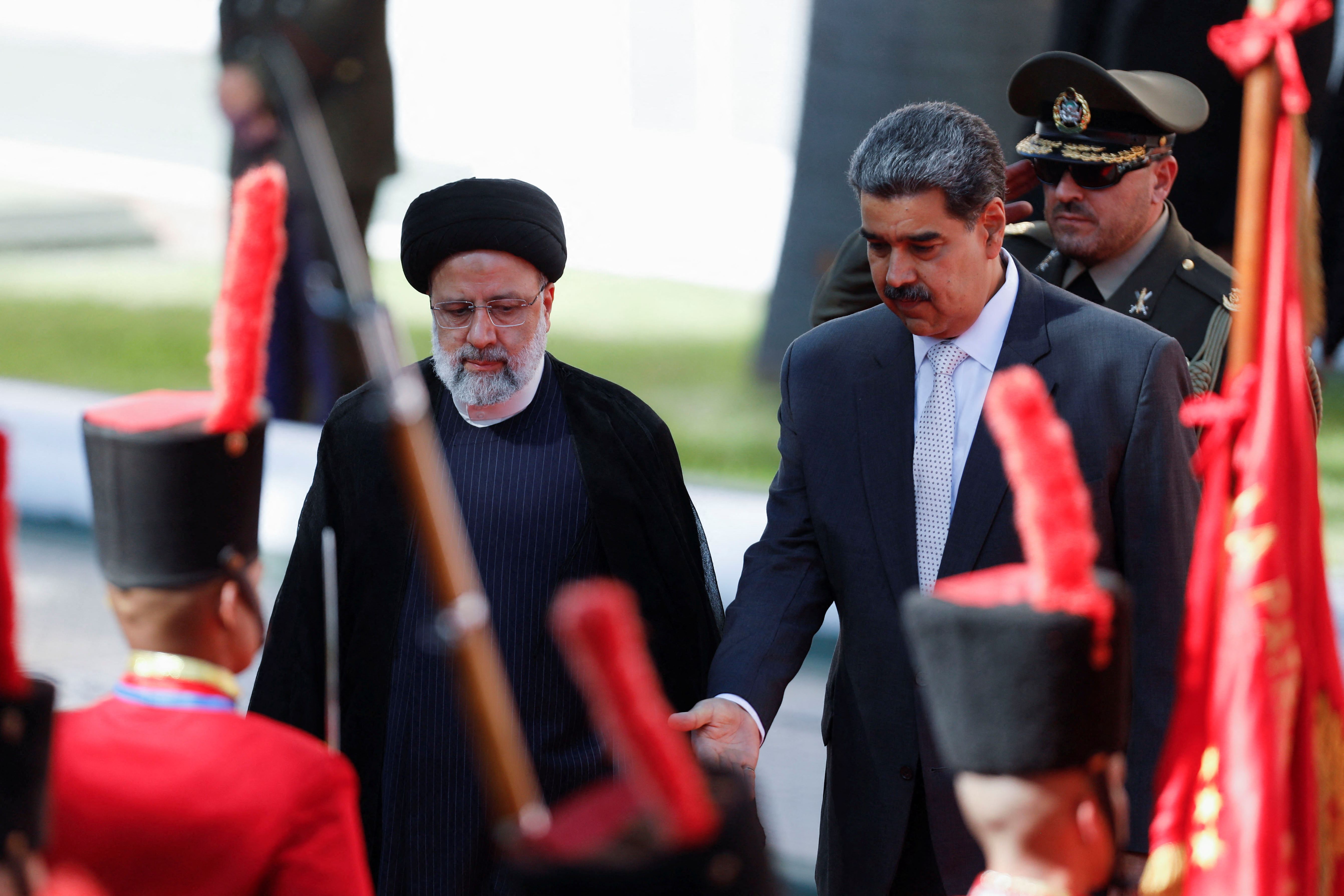 Nicolás Maduro junto con el presidente iraní, Ebrahim Raisi, en el Palacio de Miraflores, en Caracas, Venezuela, el 12 de junio de 2023. REUTERS/Leonardo Fernandez Viloria