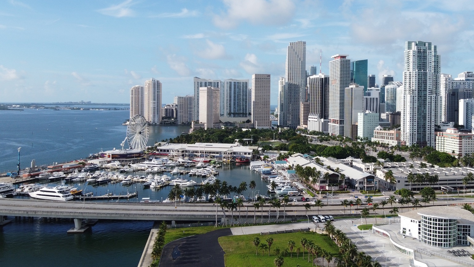 En la imagen la ciudad de Miami, Florida, la más apetecida por los colombianos para invertir en bienes raíces.  Foto: Archivo