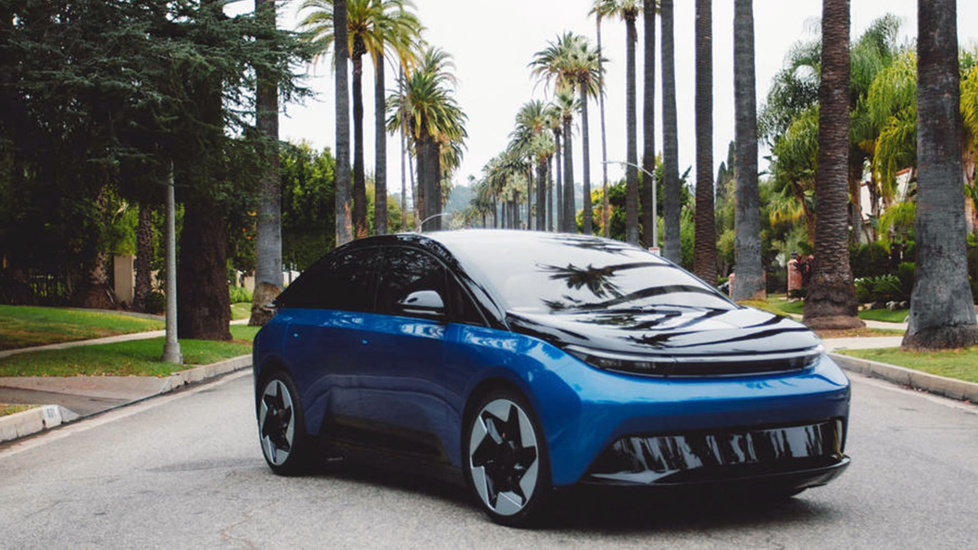 El Indi One que se vió por primera vez en el CES de Las Vegas, ahora tiene fecha de lanzamiento, precios y características que pretenden convertirlo en un vehículo eléctrico diferente a todos
