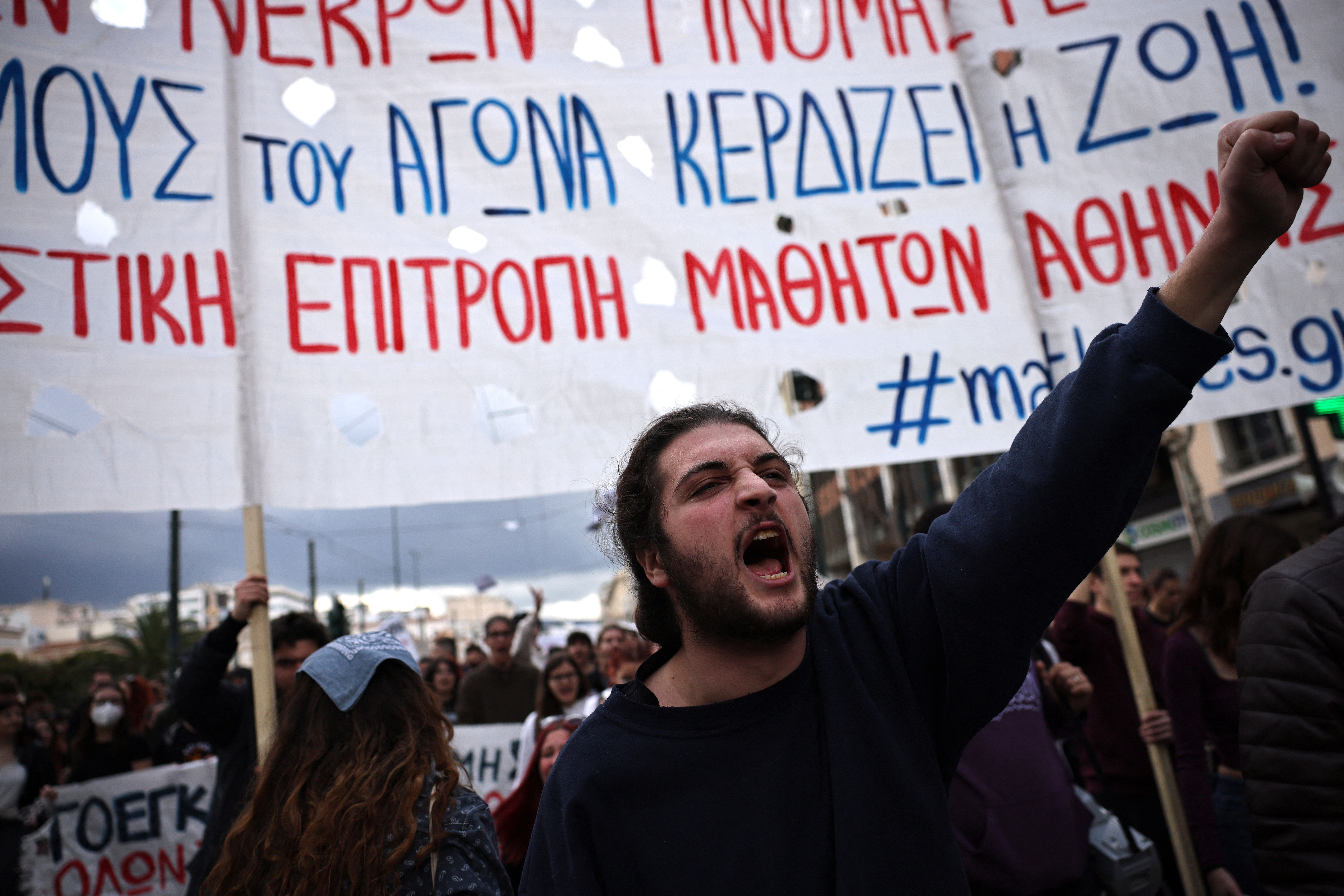 El accidente ferroviario del mes pasado desató una ola de multitudinarias protestas contra el Gobierno griego (REUTERS/Stoyan Nenov)