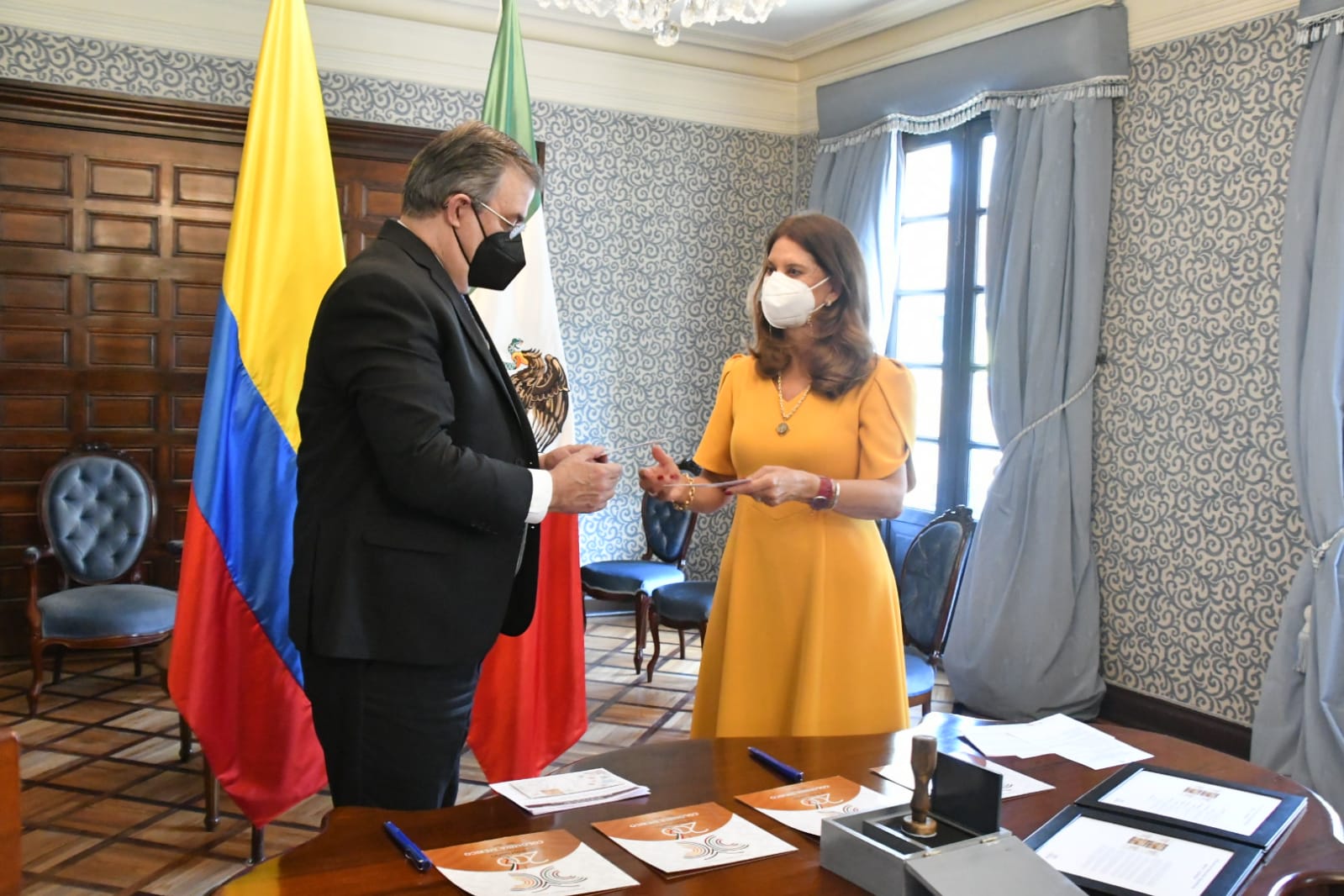Marcelo Ebrard, canciller mexicano, aseguró que trabajarán en conjunto para darle confianza a los viajeros de ambas naciones Marta Lucía Ramírez (Foto: SRE )