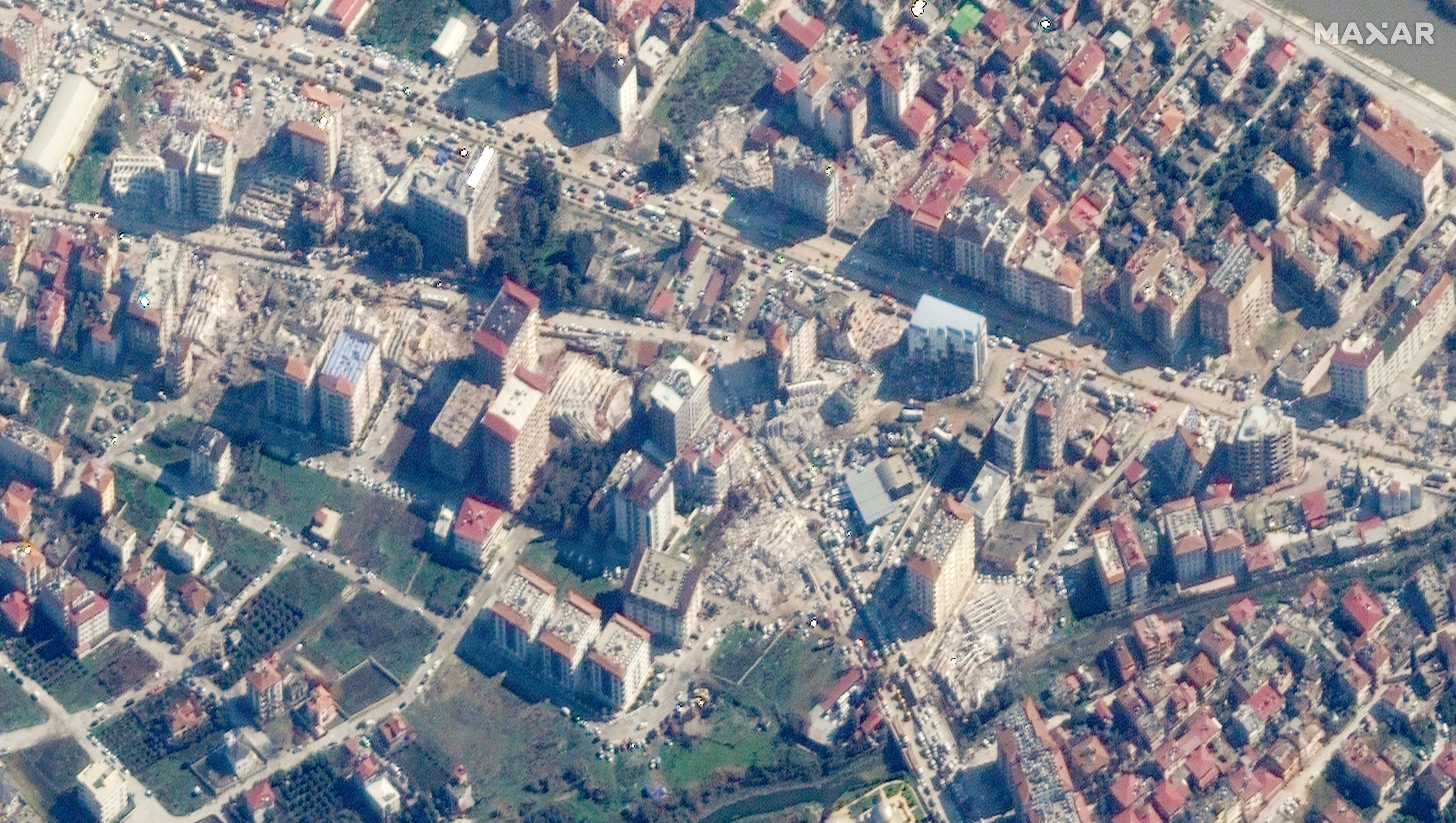 Luego del terremoto, una imagen satelital muestra edificios derrumbados en Antakya, Turquía, el 8 de febrero de 2023. Imagen satelital ©2023 Maxar Technologies/Handout via REUTERS