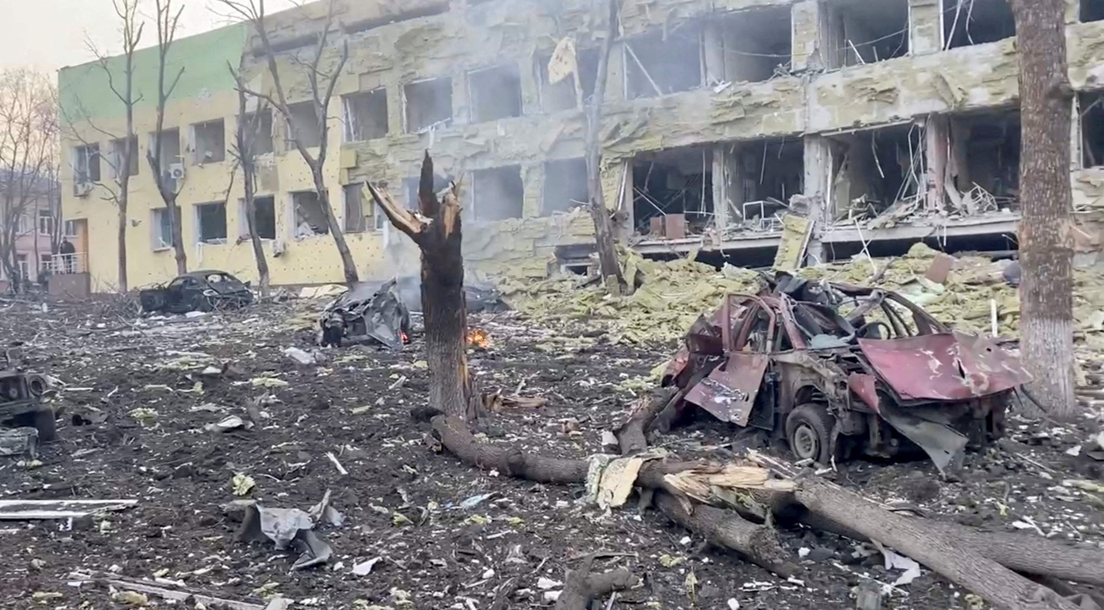 Putin's troops destroy a children's hospital in Mariupol (Ukraine Army/Manual via REUTERS)