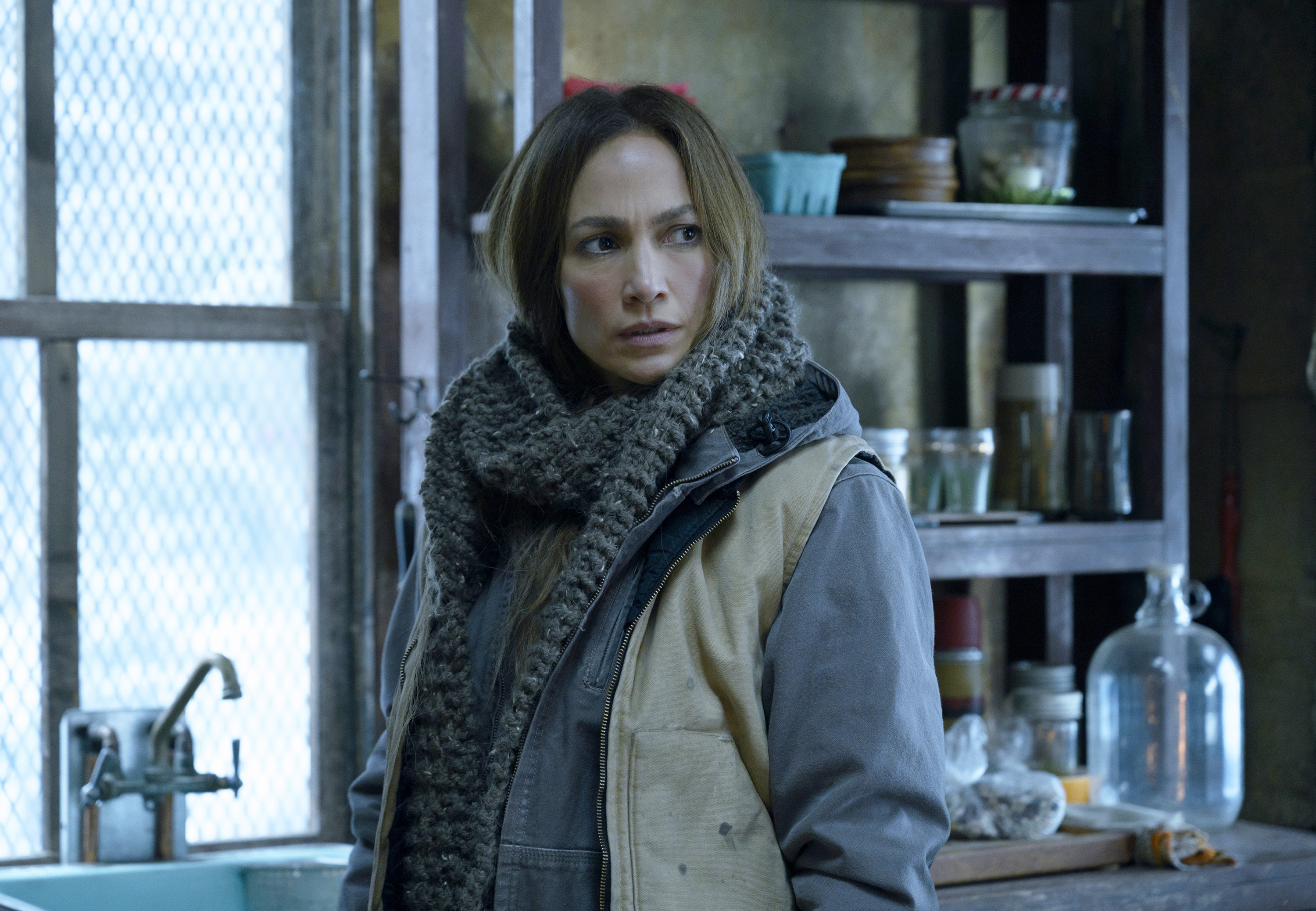 Jennifer Lopez en su nuevo protagónico para el thriller de acción "La madre". (Netflix)