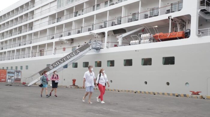 Once turistas del crucero Silver Whisper resultaron positivos para covid-19 a su llegada a Guayaquil y tuvieron que permanecer aislados en sus camarotes. (Foto: Empresa Pública Municipal de Turismo)