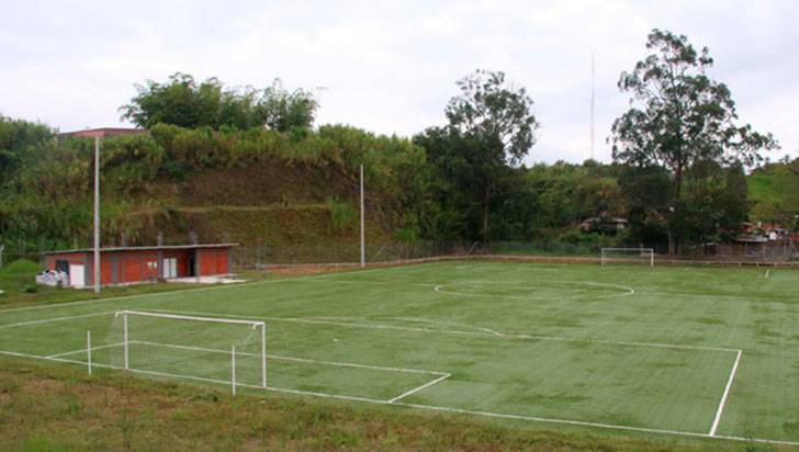 Regalaron un estadio: gobernador y exgobernadora del Quindío en problemas por irregularidades en la “donación” del escenario deportivo de Calarcá