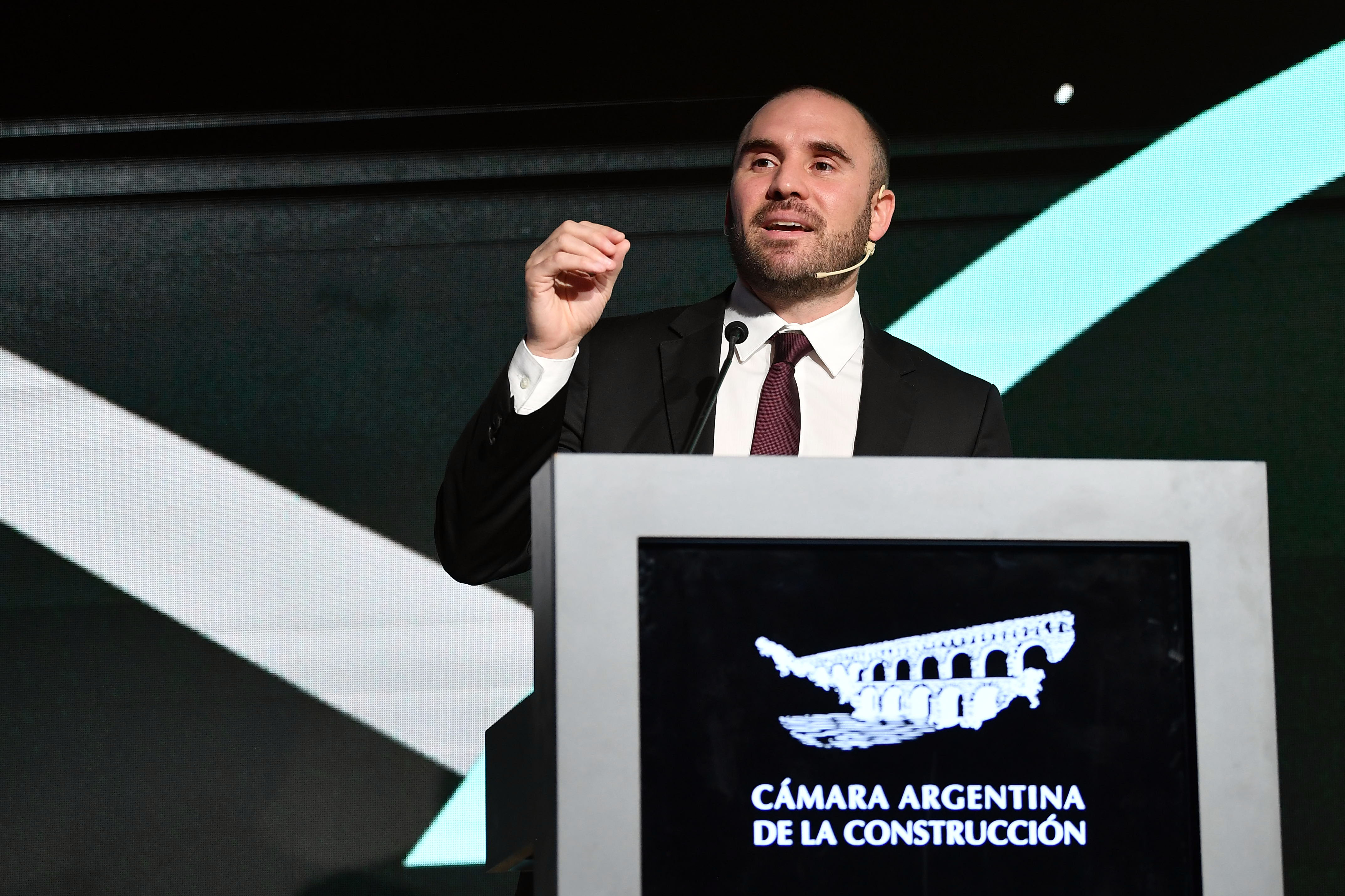 El ministro de Economía, Martín Guzmán fue uno de los oradores en el evento de la Cámara de la Construcción