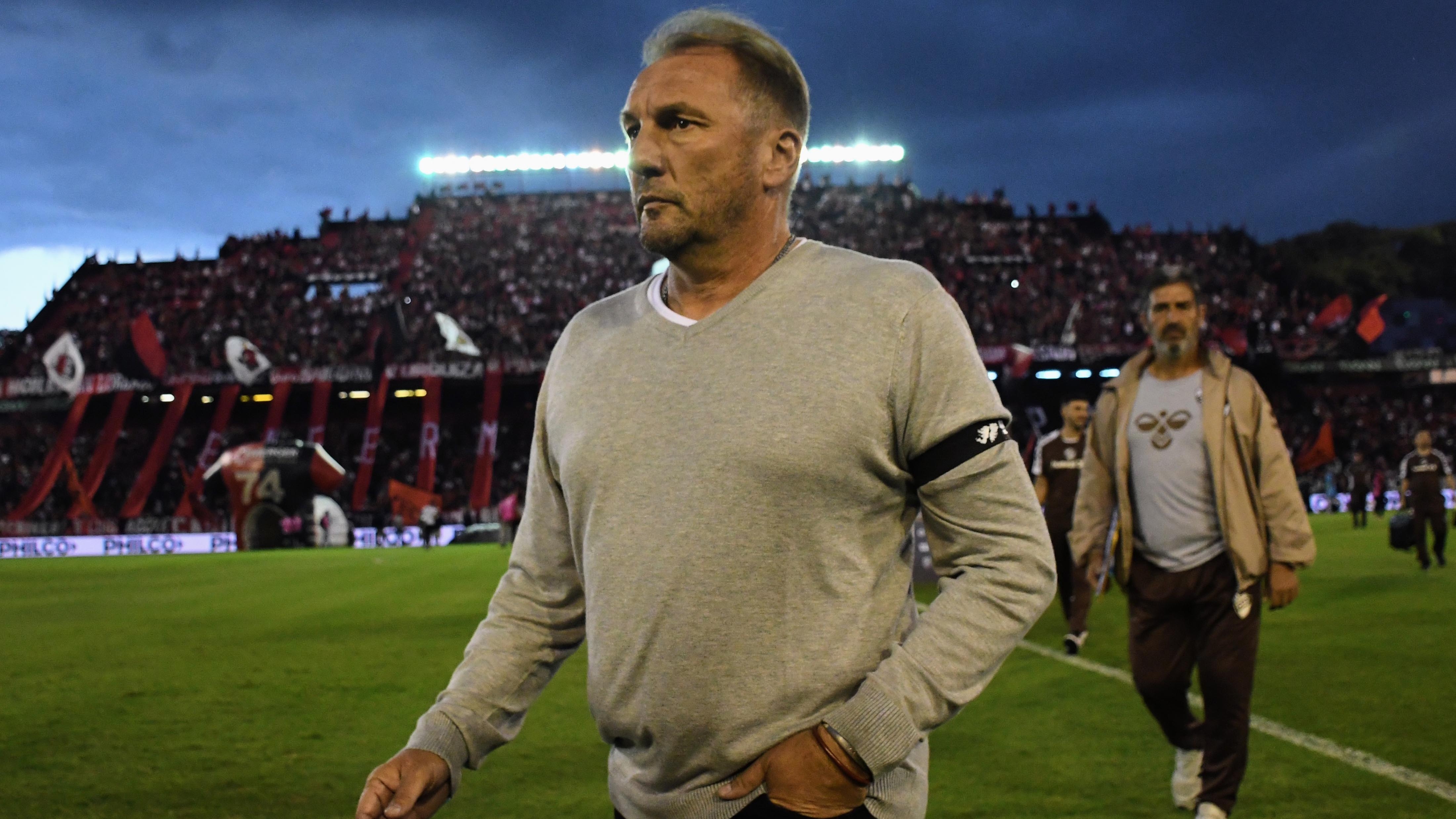 Claudio Spontón renunció como DT de Platense: es el sexto técnico que dejó su cargo en ocho fechas de la Copa de la Liga - Infobae